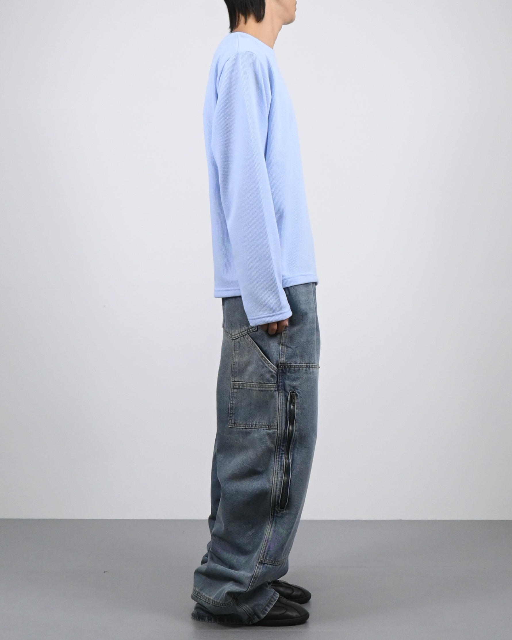 low round knit