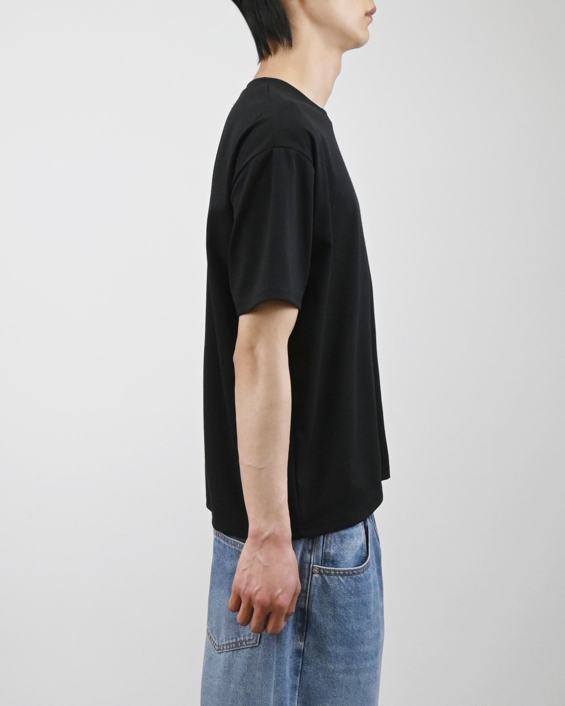 rivet crop half t-shirt