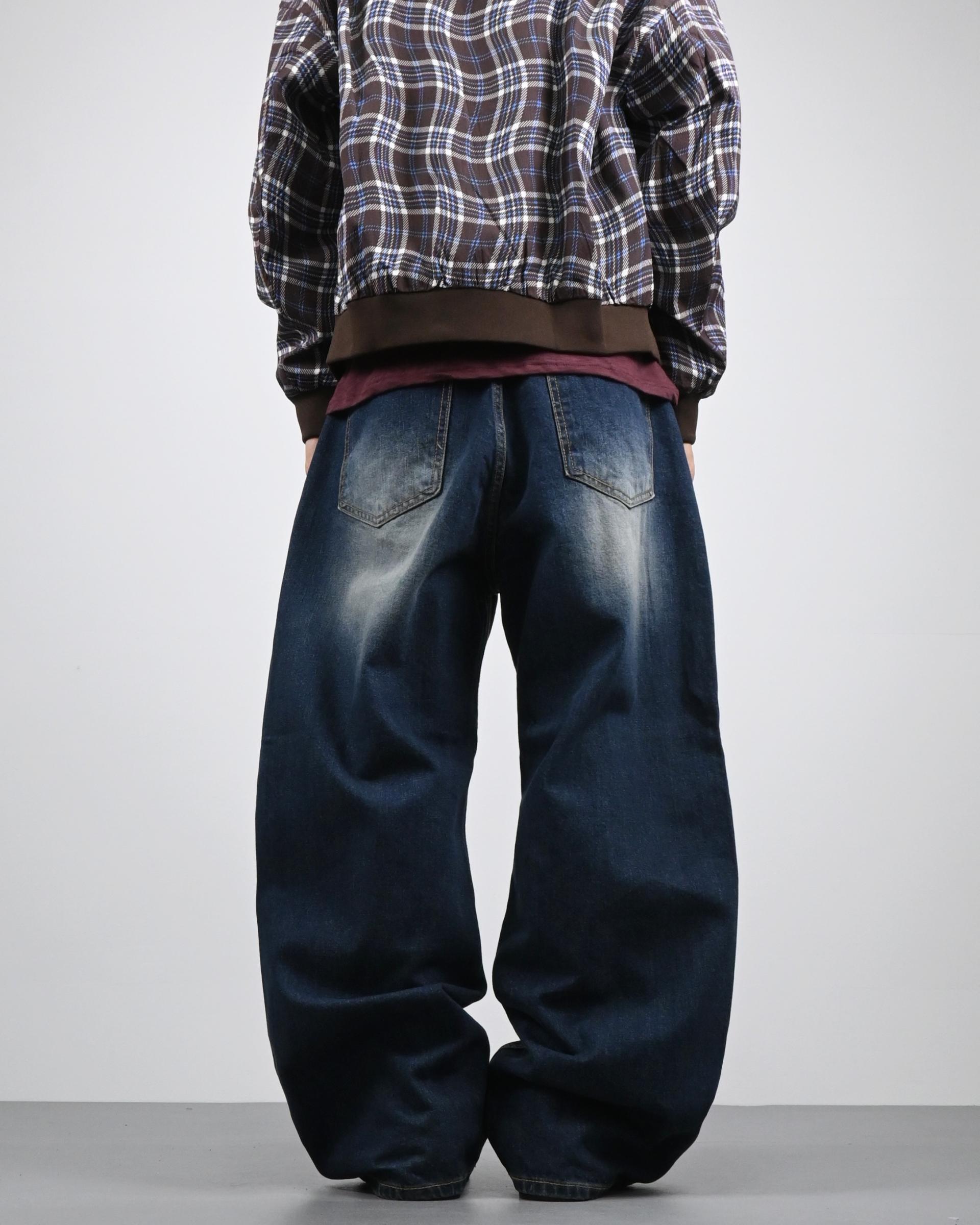 cat washing deep blue denim pants
