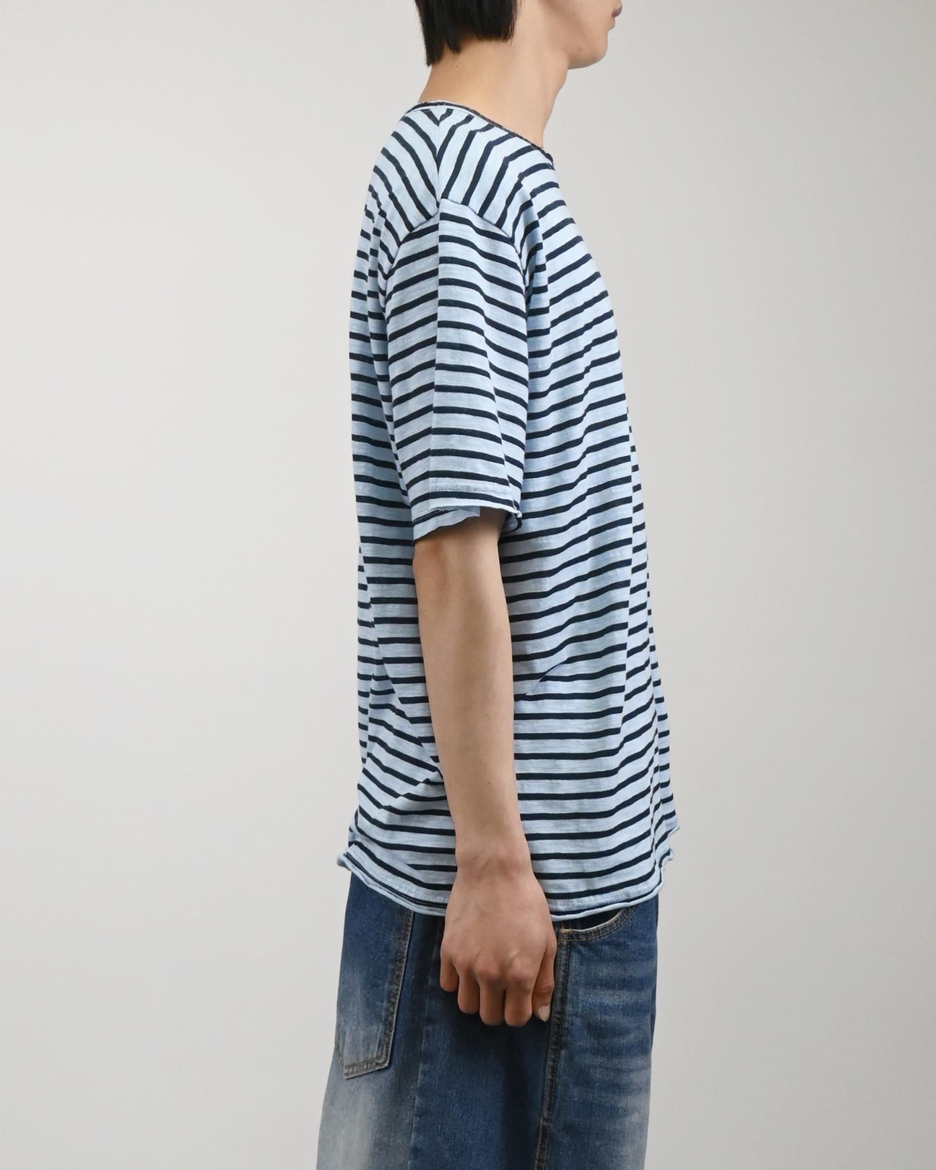 cutting stripe half t-shirt