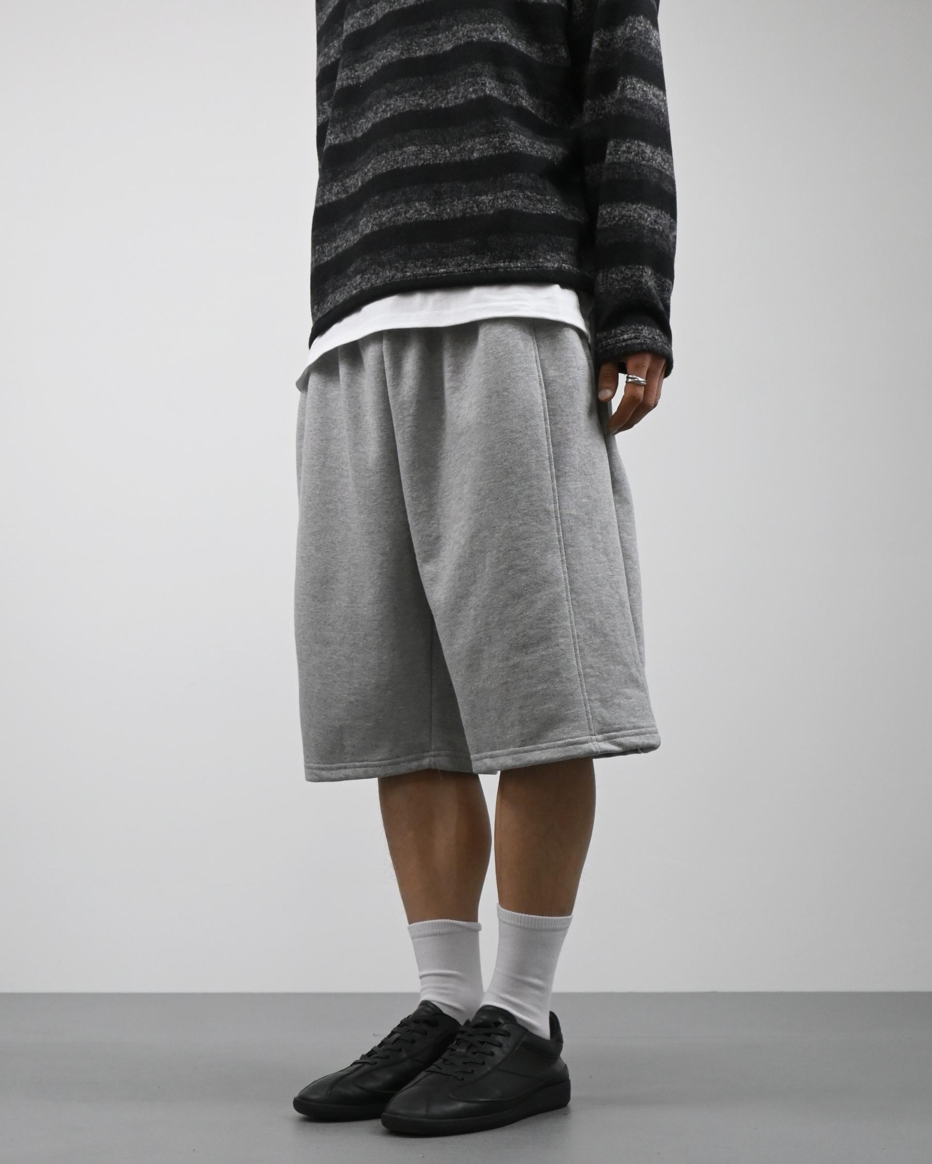 line bermuda sweatpants