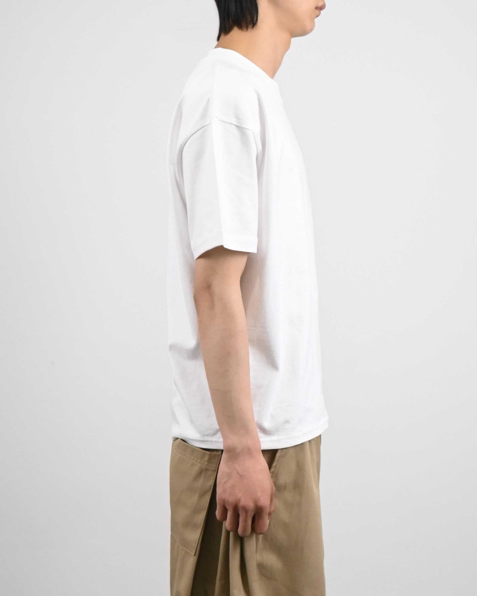 sturdy crop half-t-shirt
