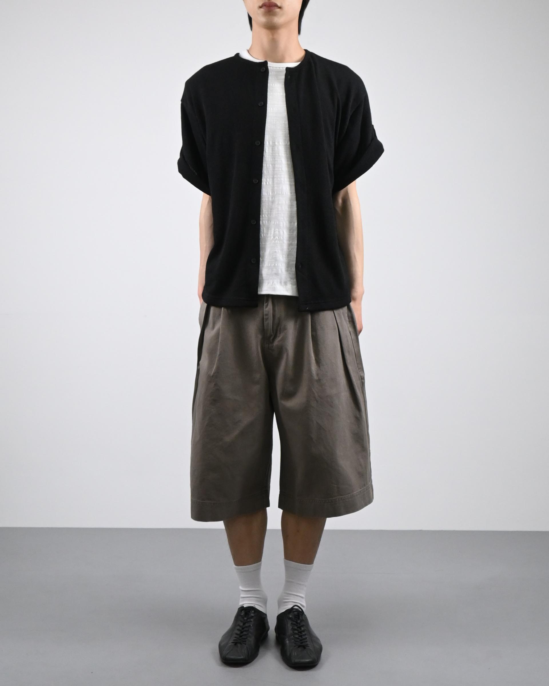 pigment two tuck bermuda cotton pants
