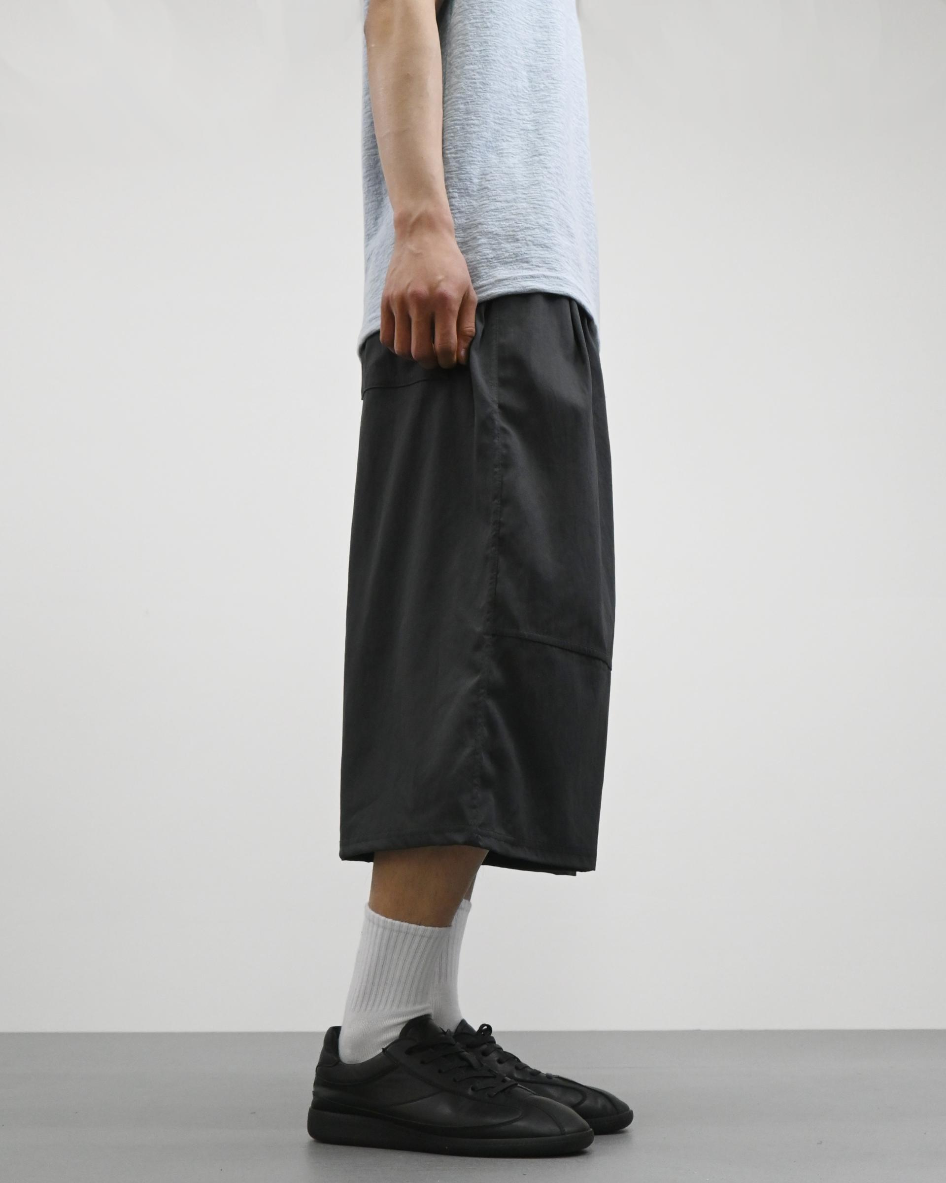 one tuck pigment bermuda sweatpants 복제