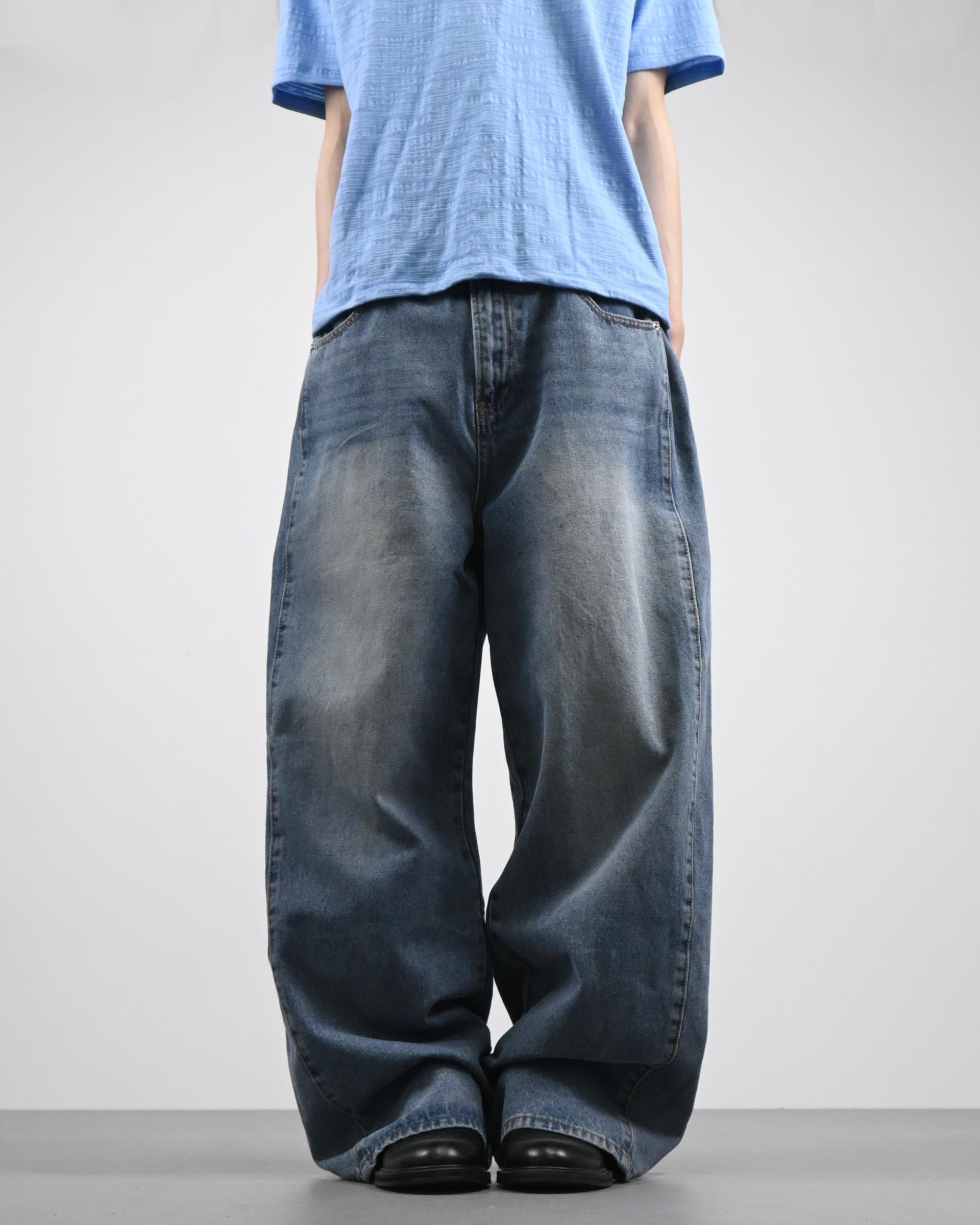 side slit curved denim pants