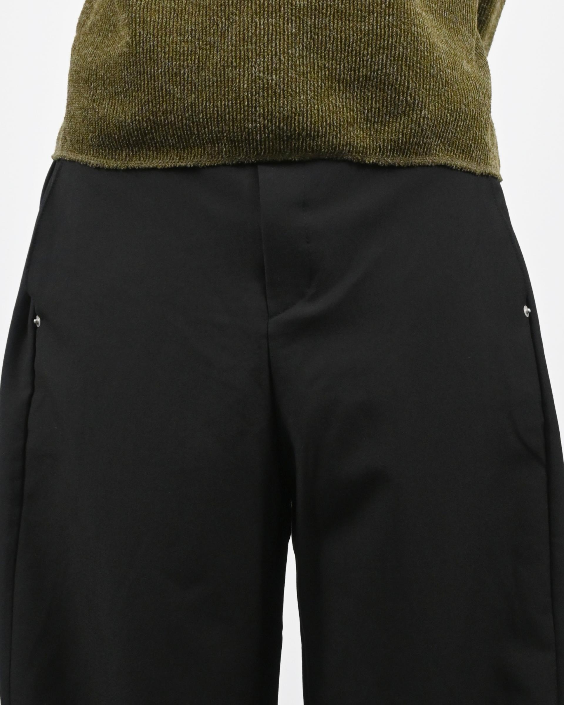 rivet side tuck slacks