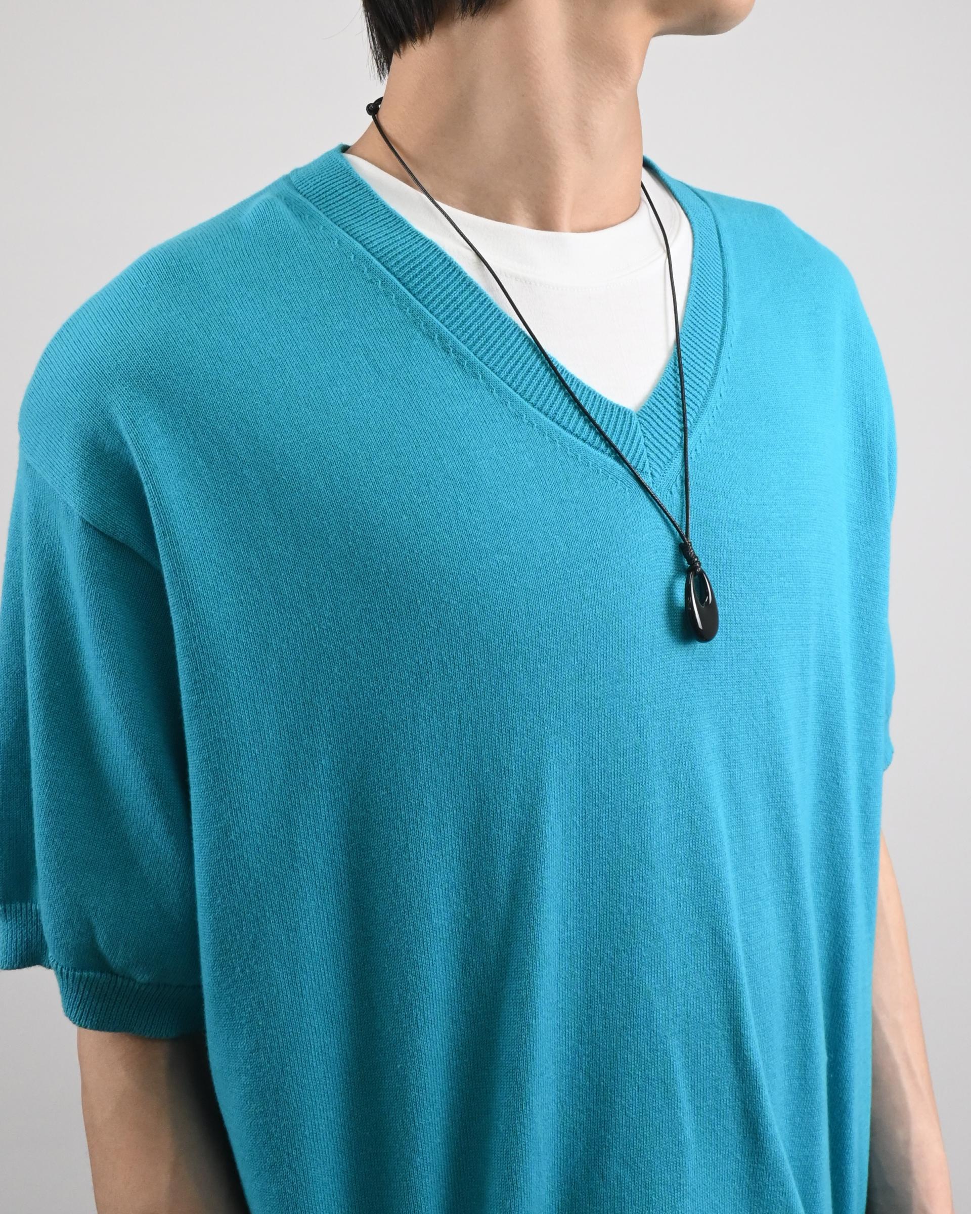 homica oival strap necklace
