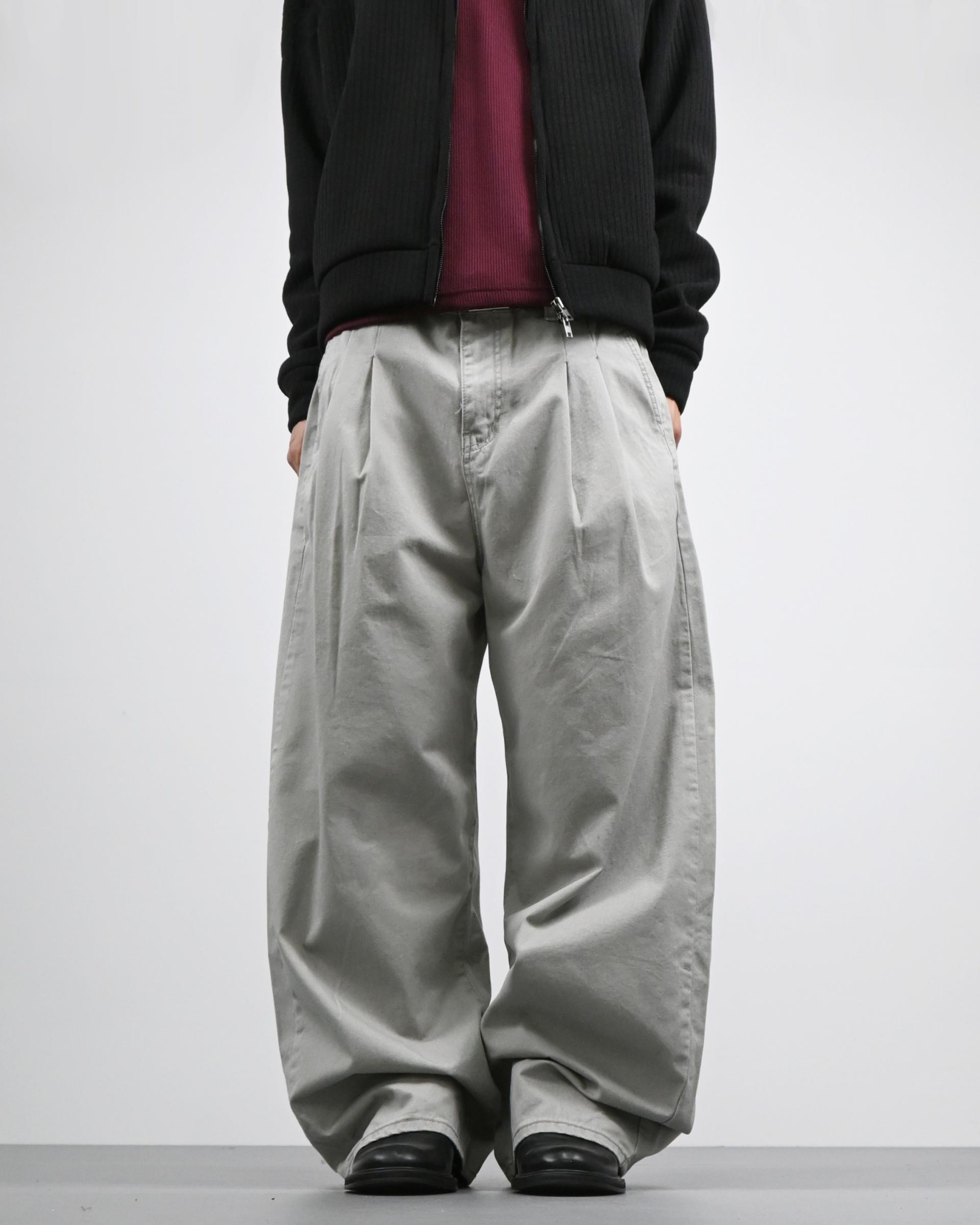 two tuck pigment cotton pants