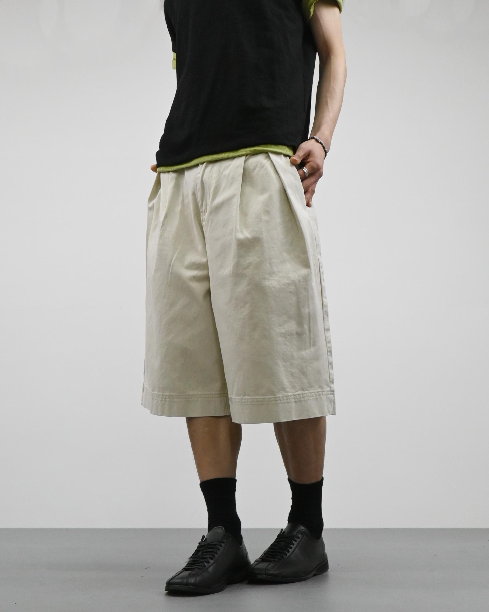pigment two tuck bermuda cotton pants