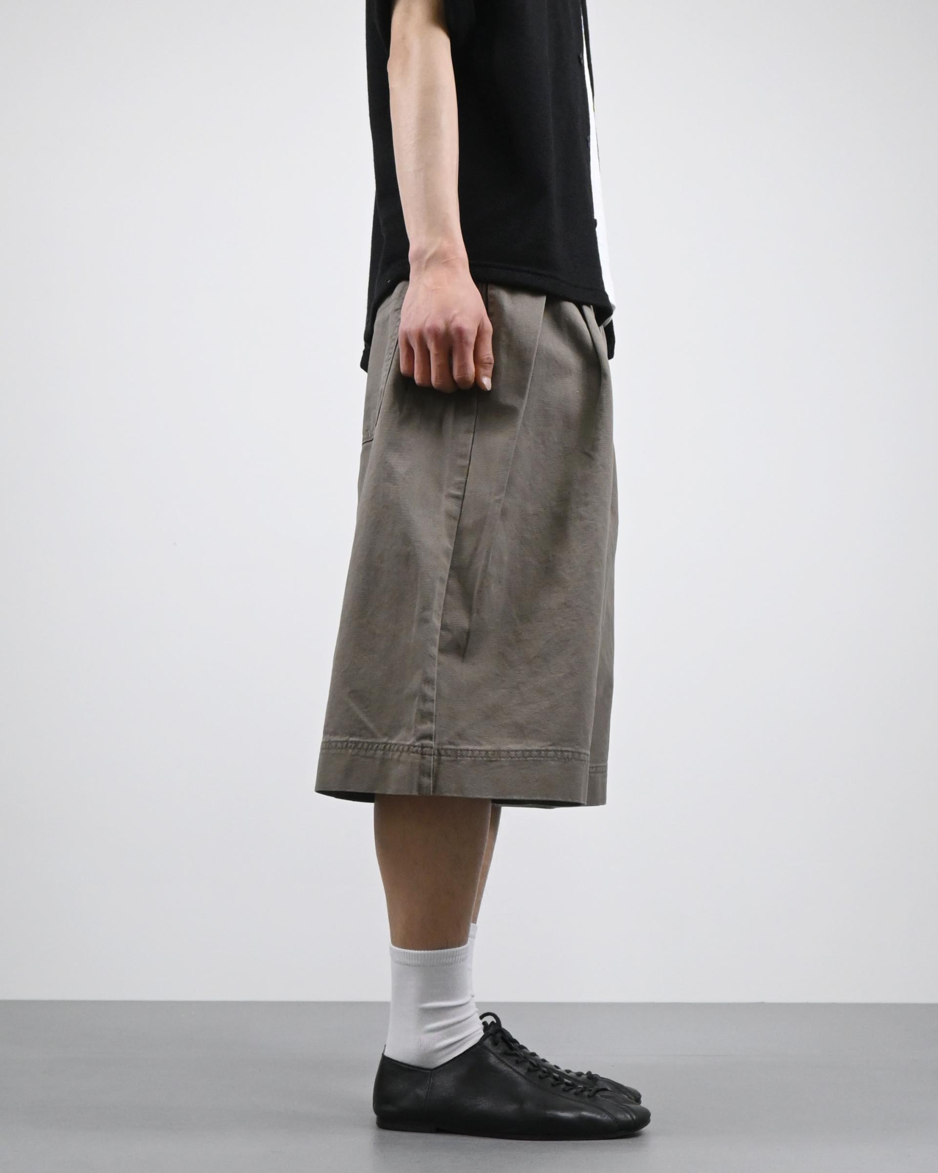 pigment two tuck bermuda cotton pants