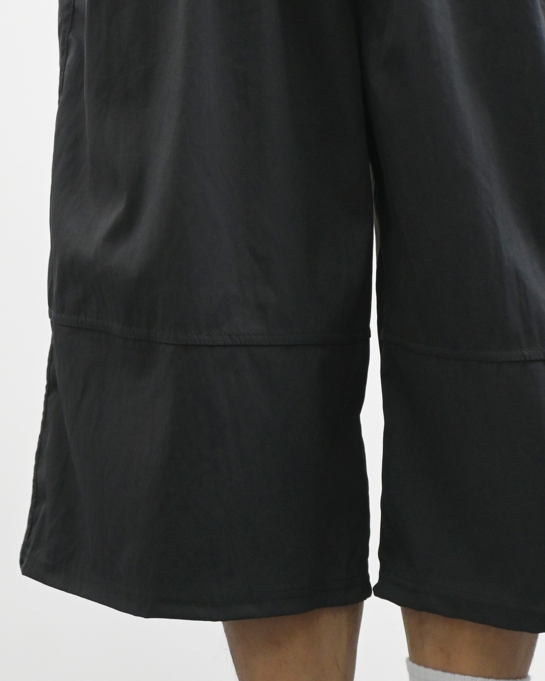 one tuck pigment bermuda sweatpants 복제