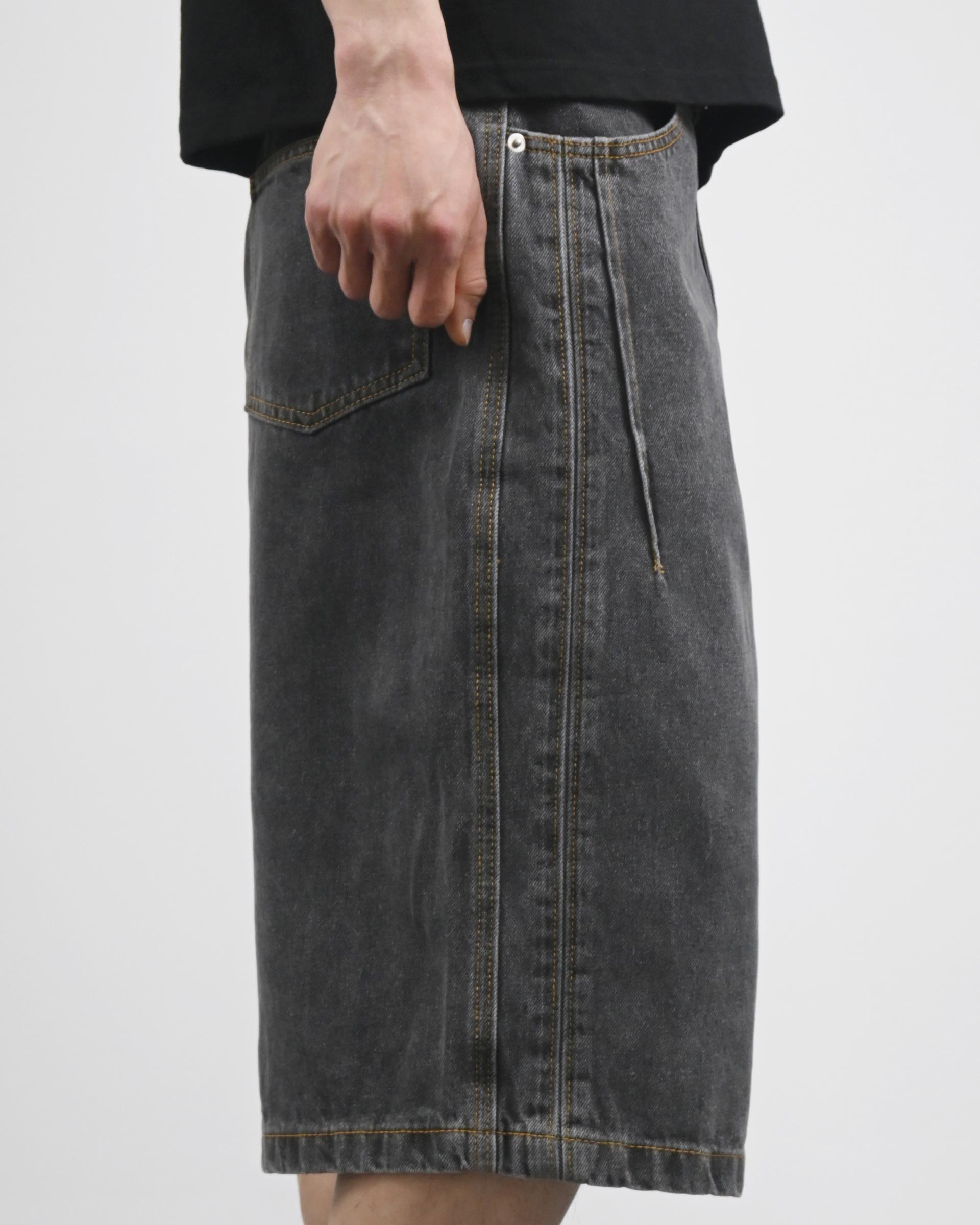 charcoal side line bermuda denim pants