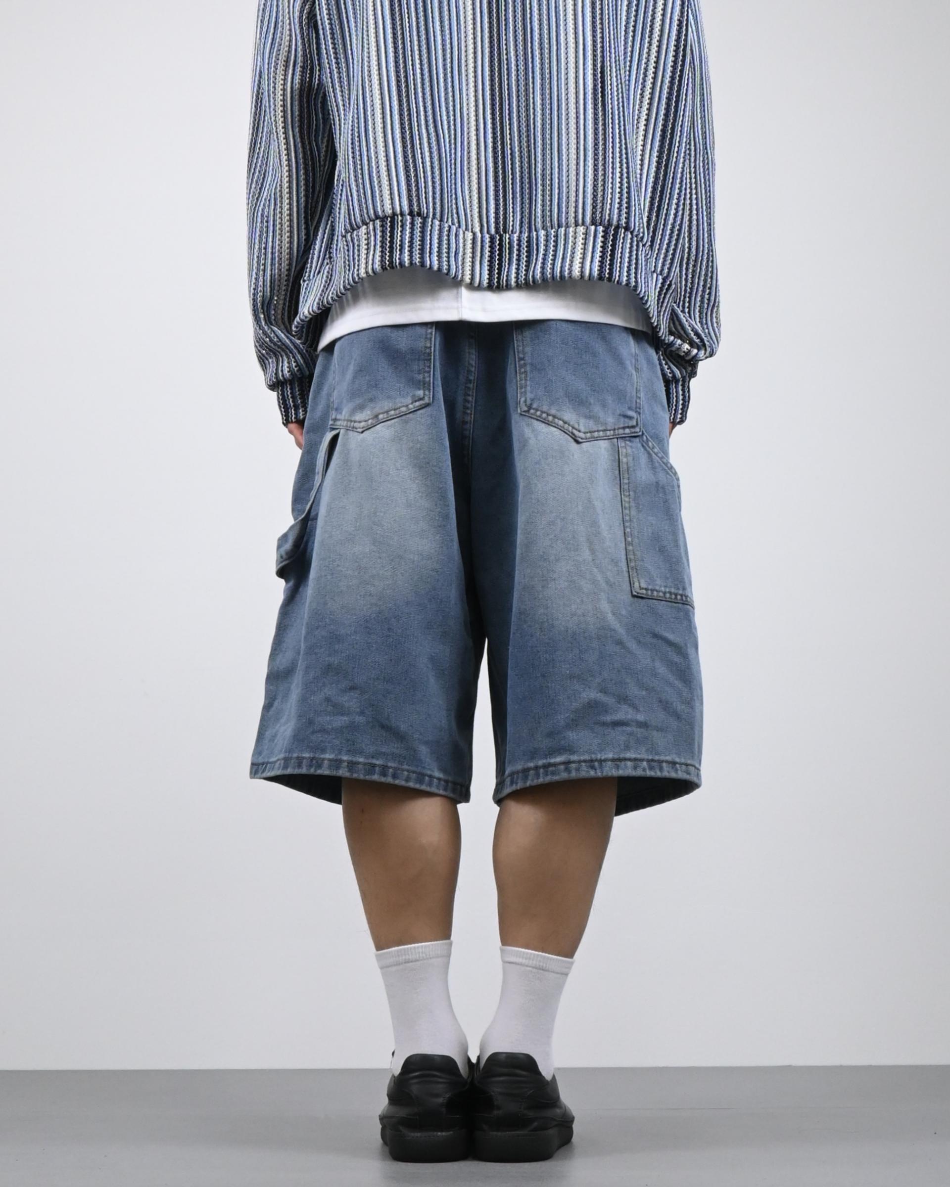 one tuck carpenter bermuda denim pants