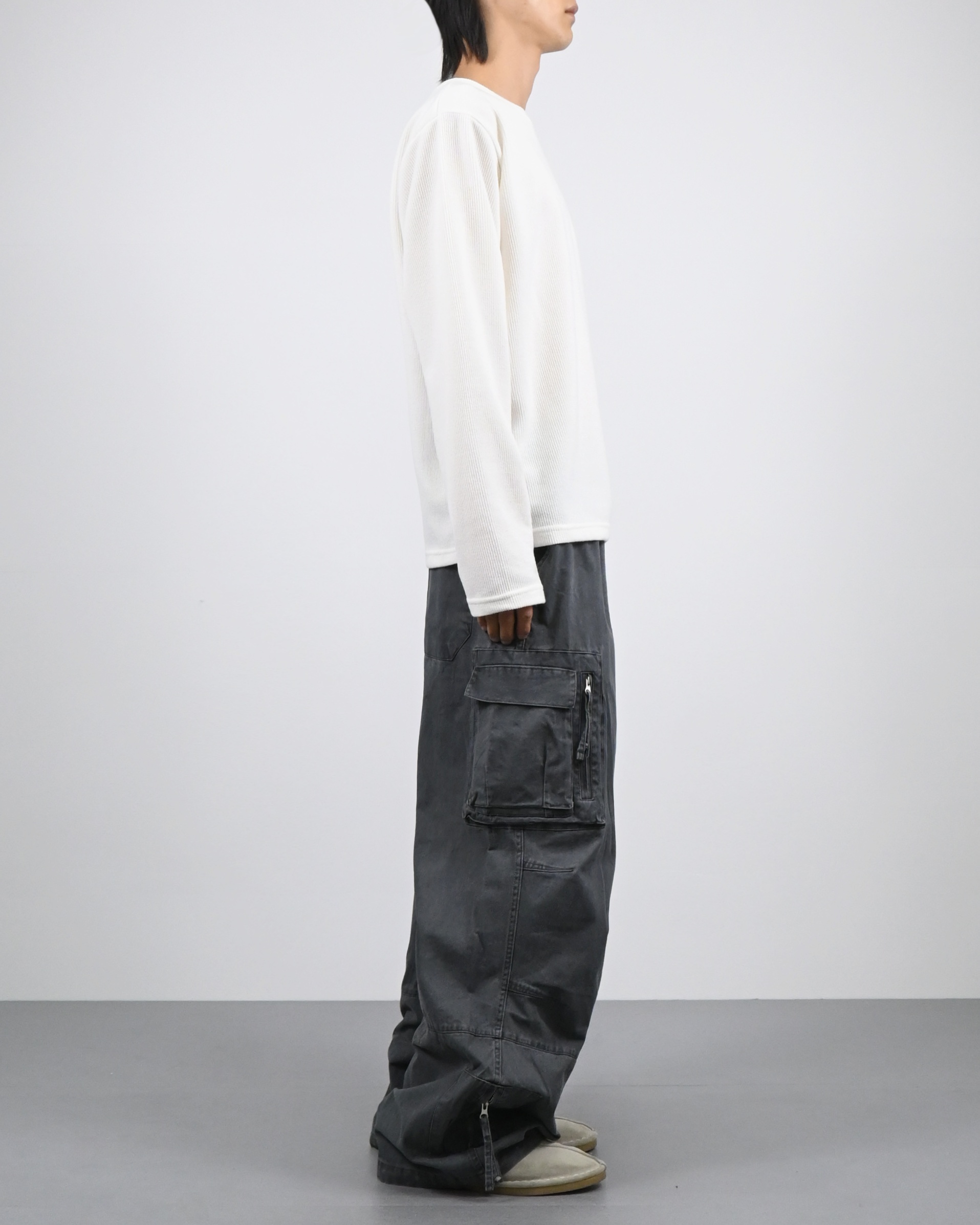 low round knit