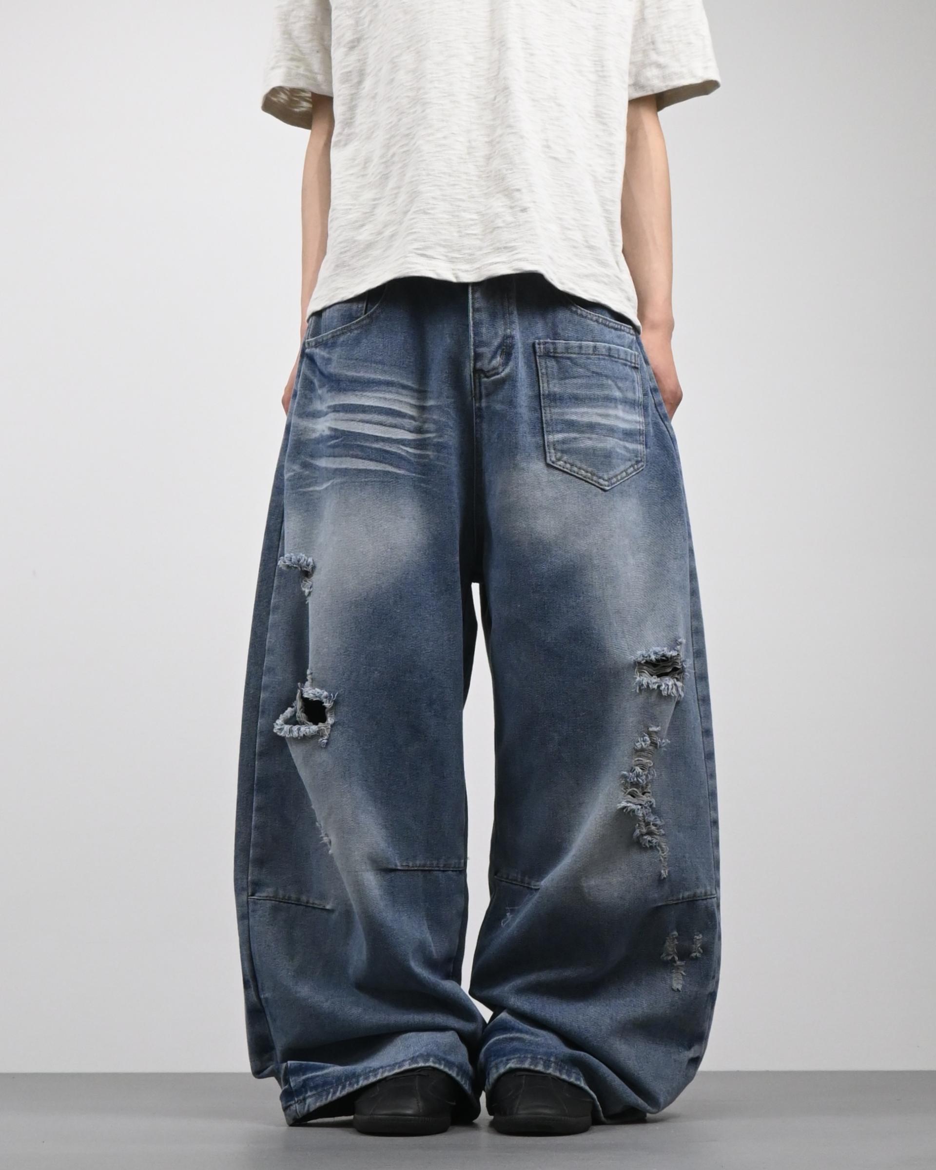 cat washing damage denim pants