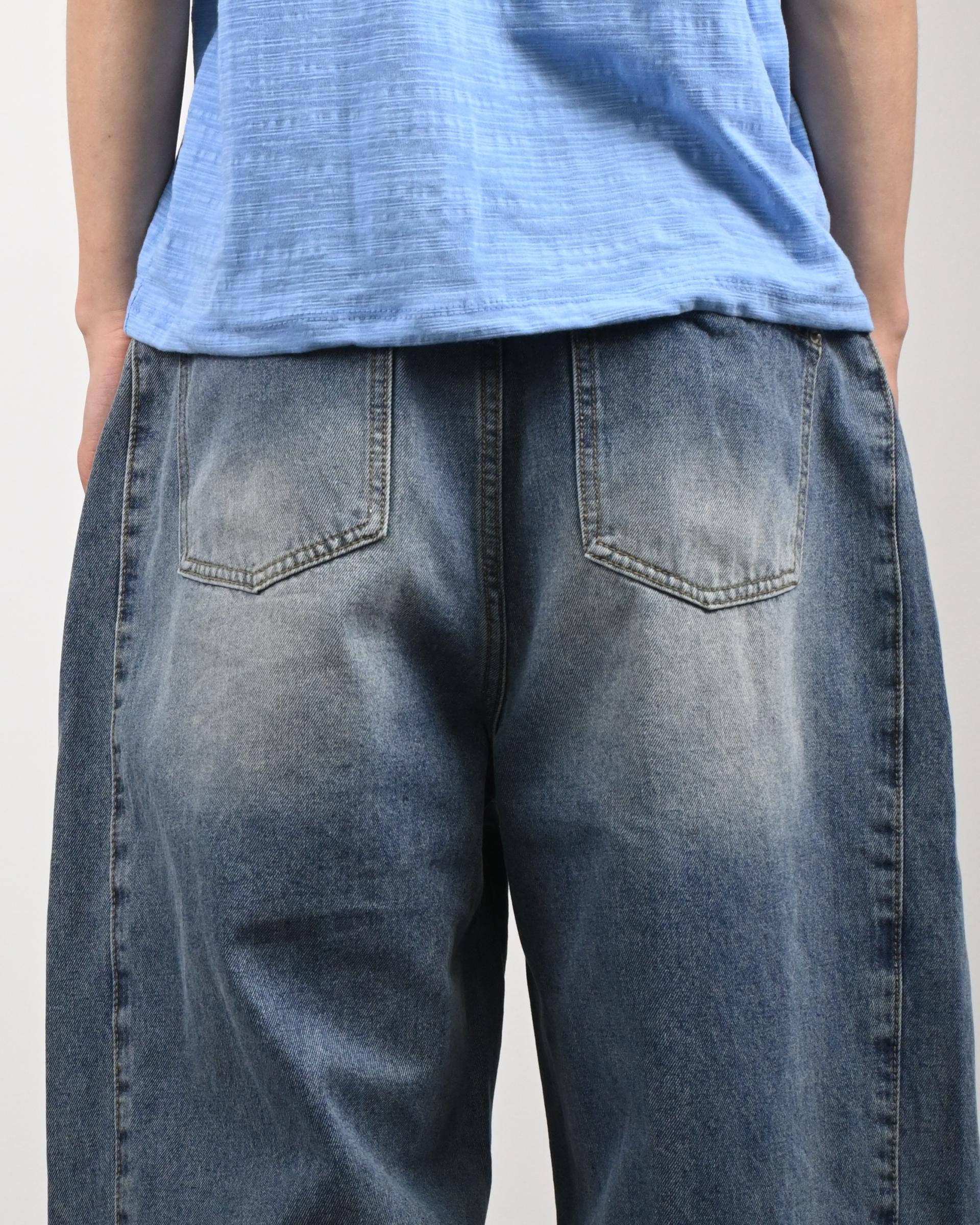 side slit curved denim pants