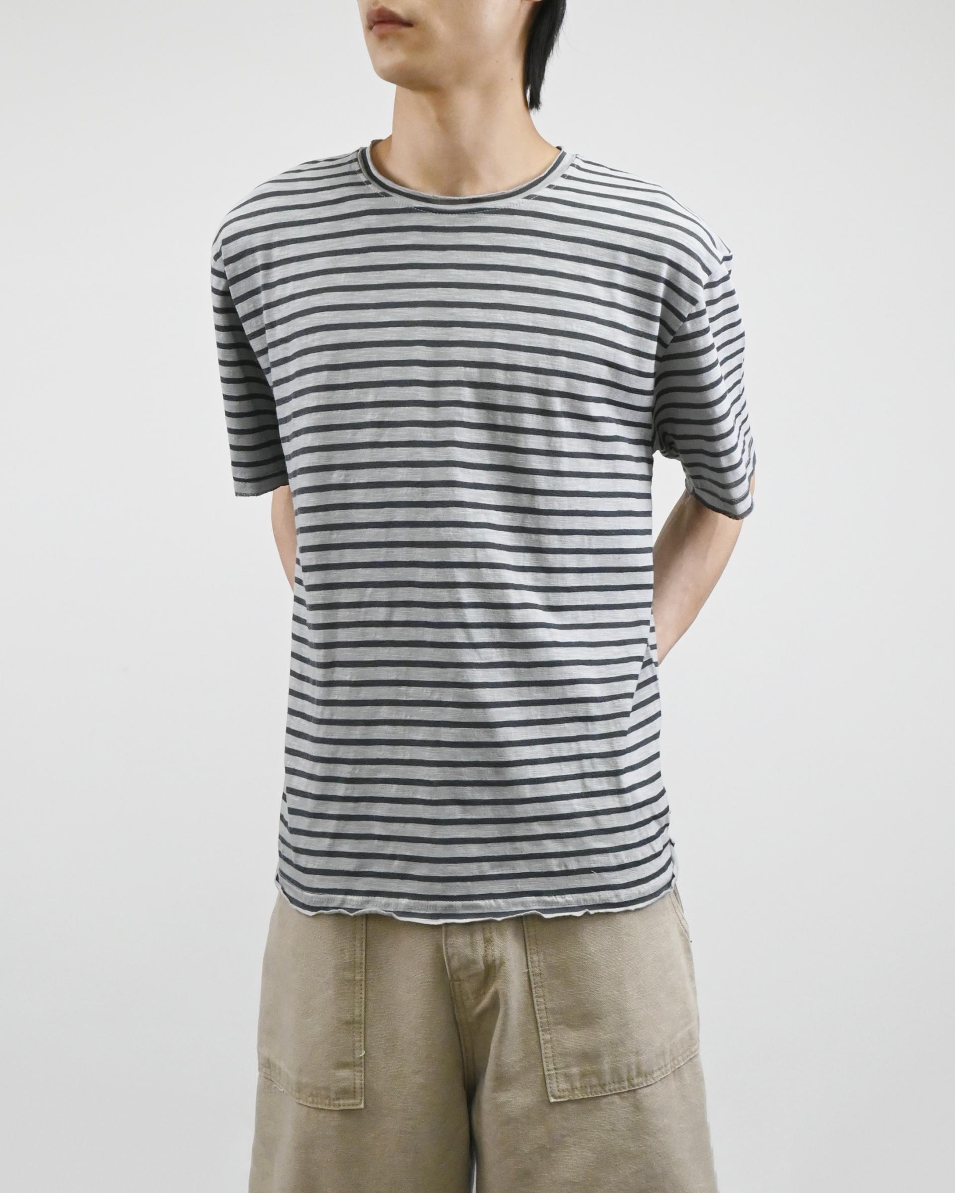 cutting stripe half t-shirt