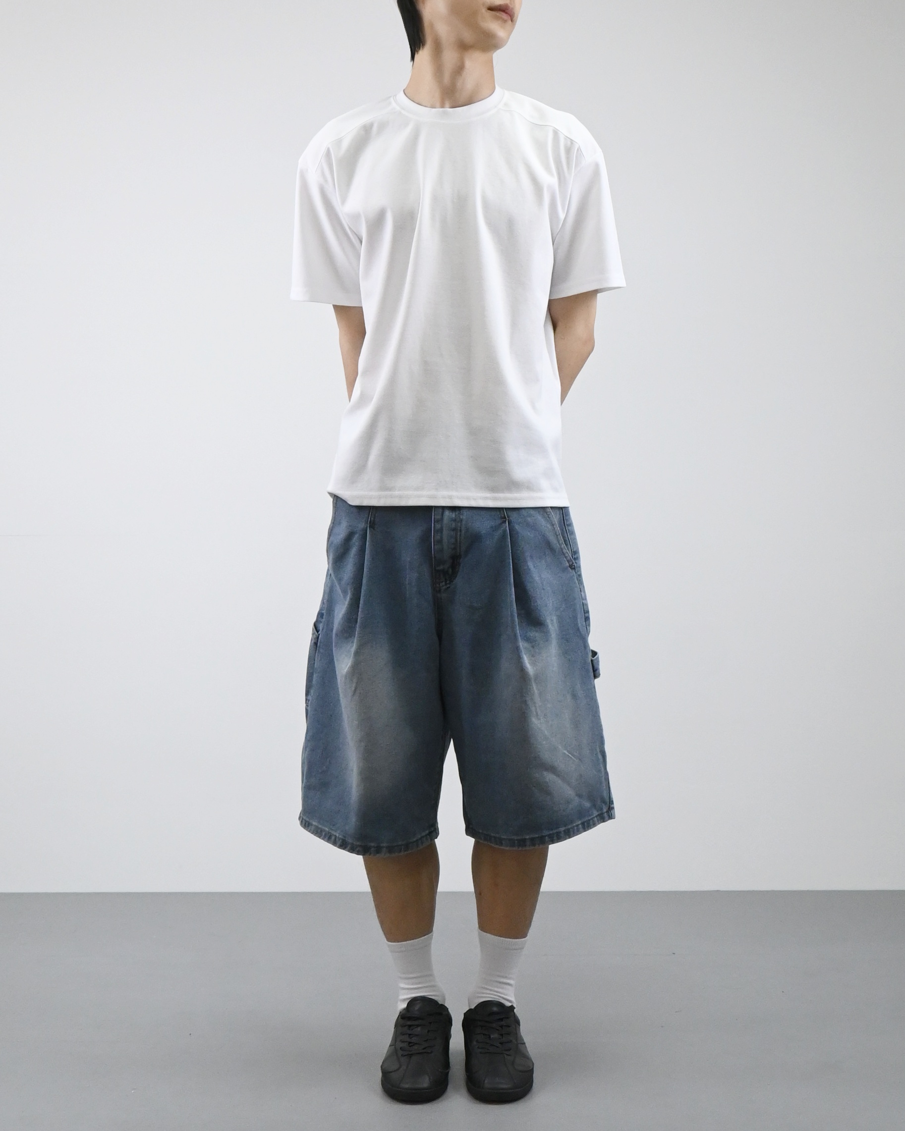 front shoulder line half t-shirt