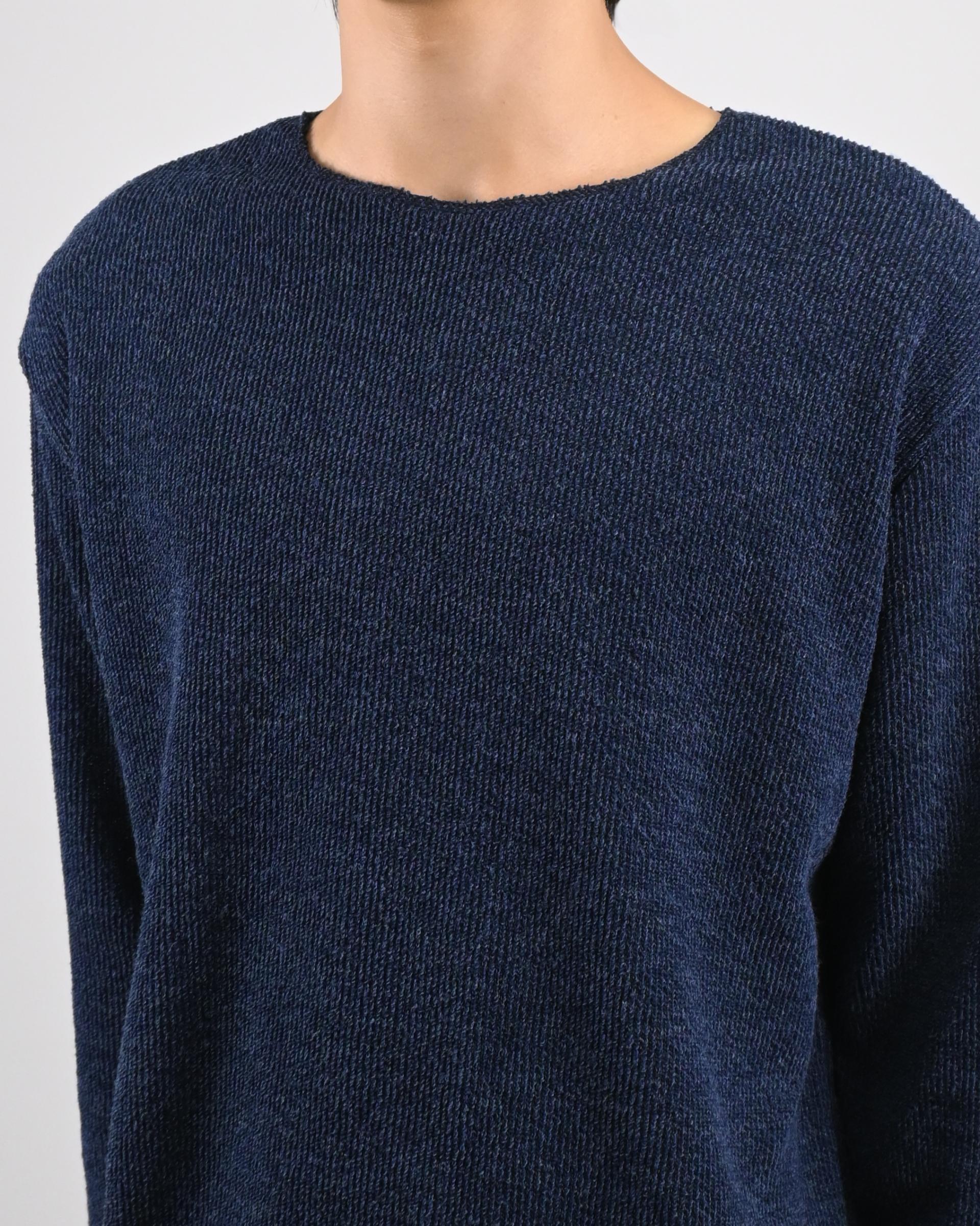 cut wide round neck t-shirt