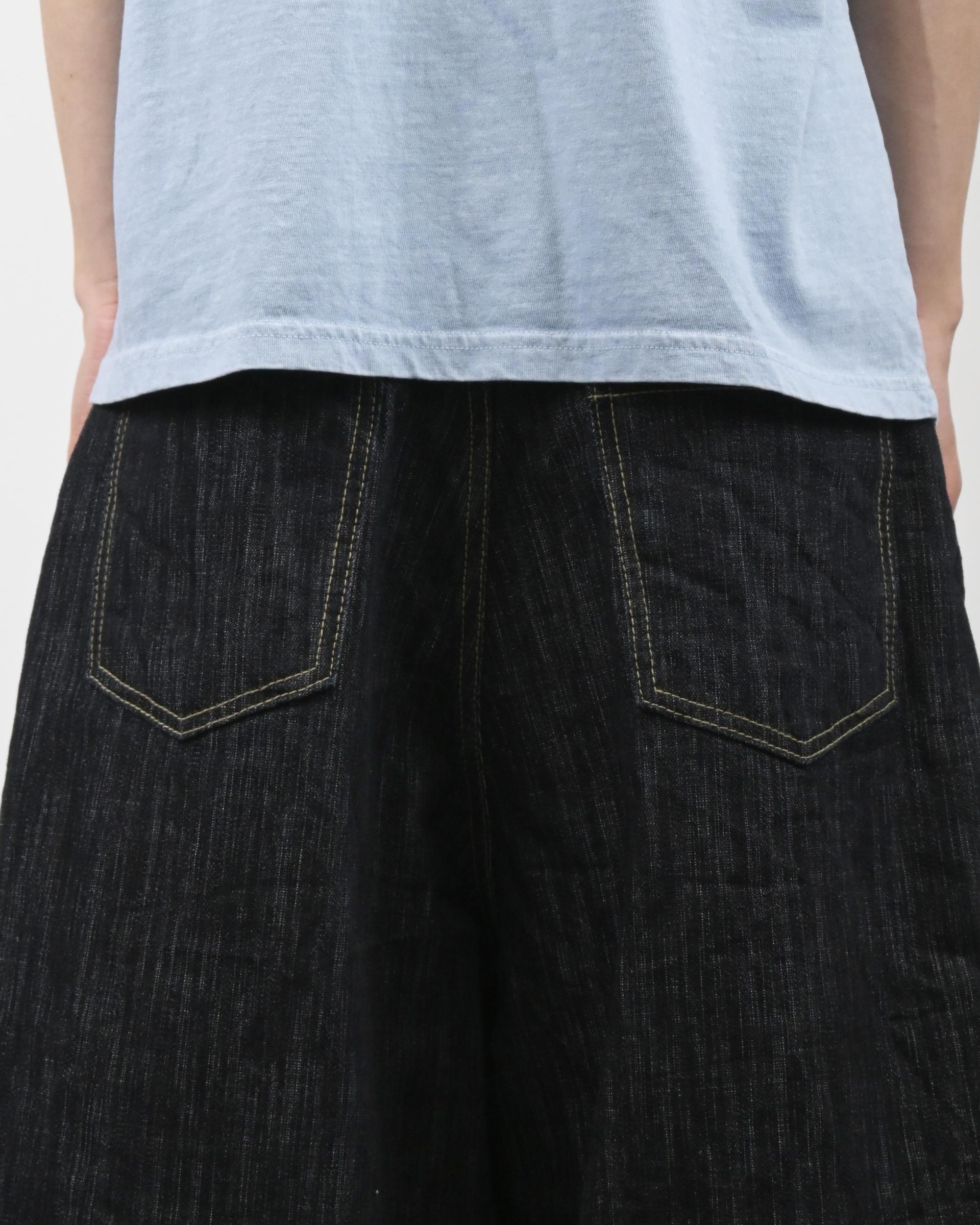 raw embossed bermuda denim pants