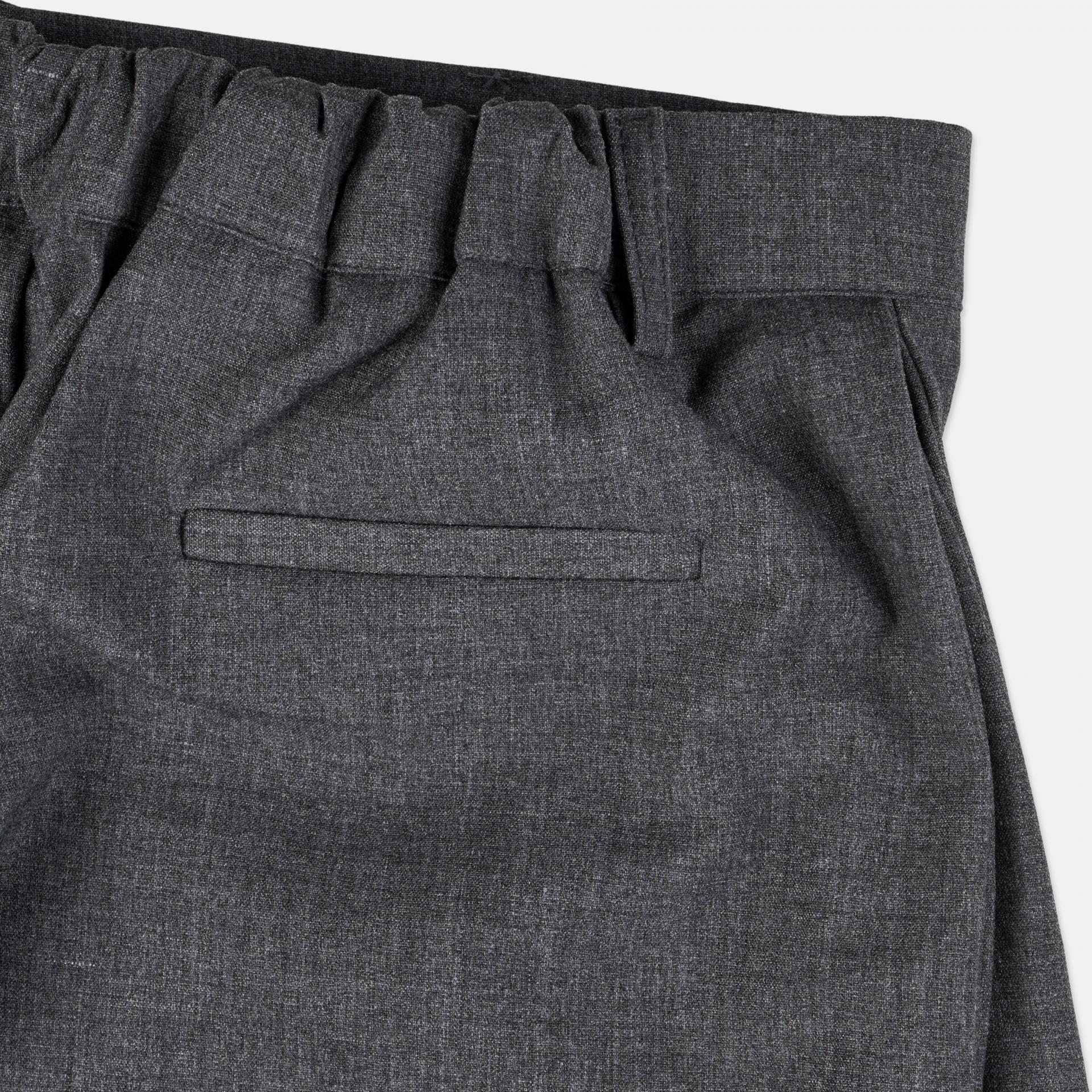 rivet side tuck slacks