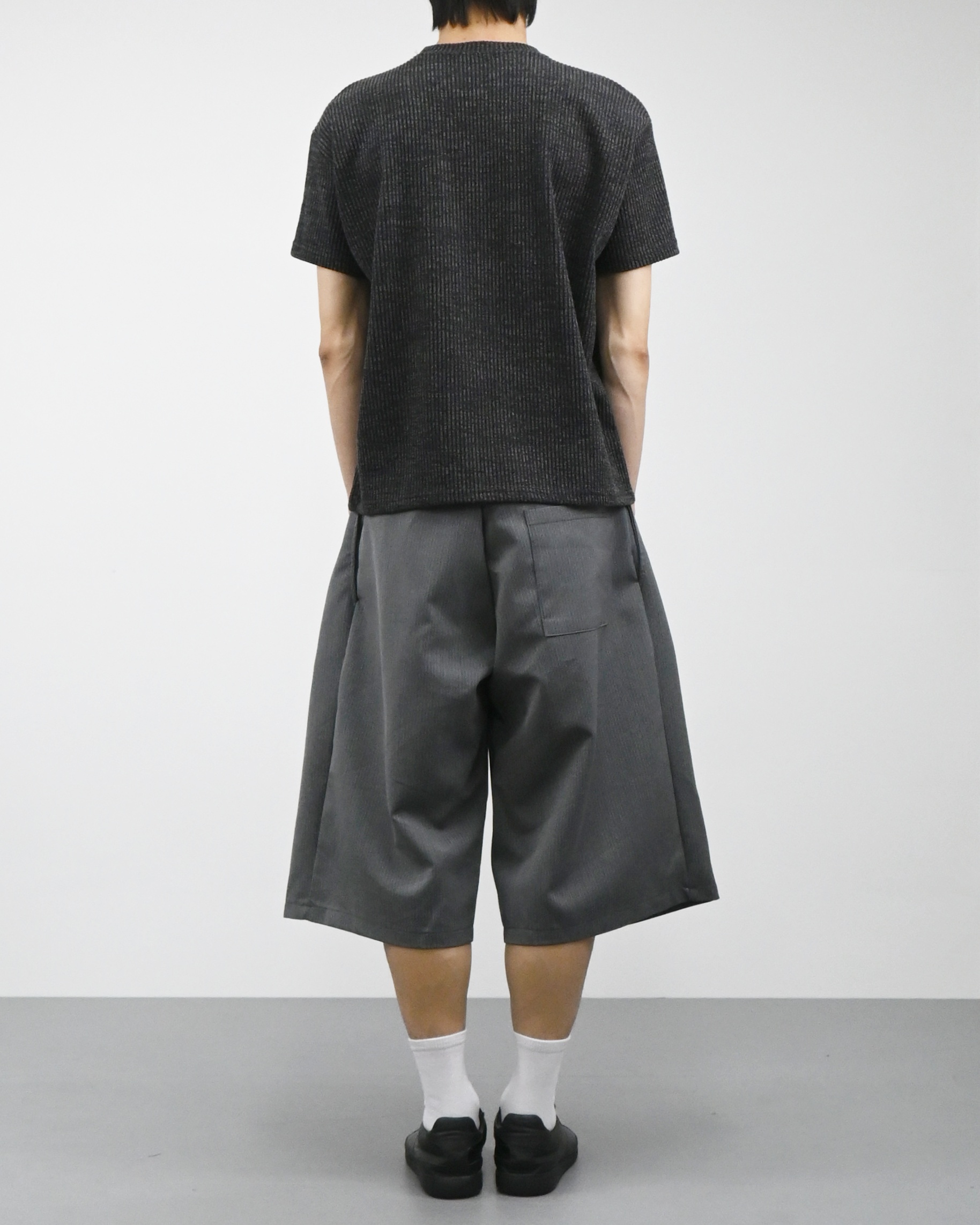 two tone ribbed half-t-shirt