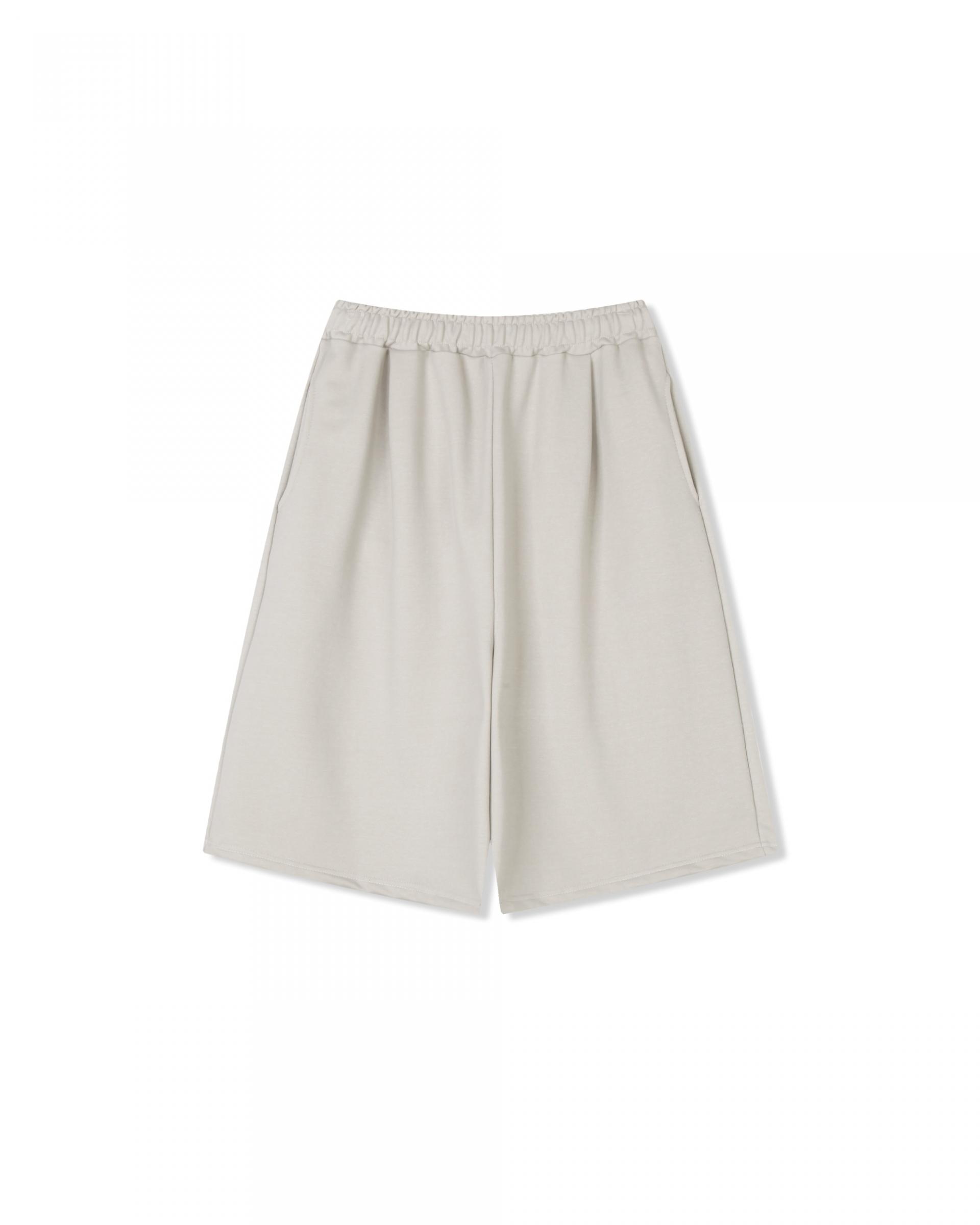 one tuck pigment bermuda sweatpants