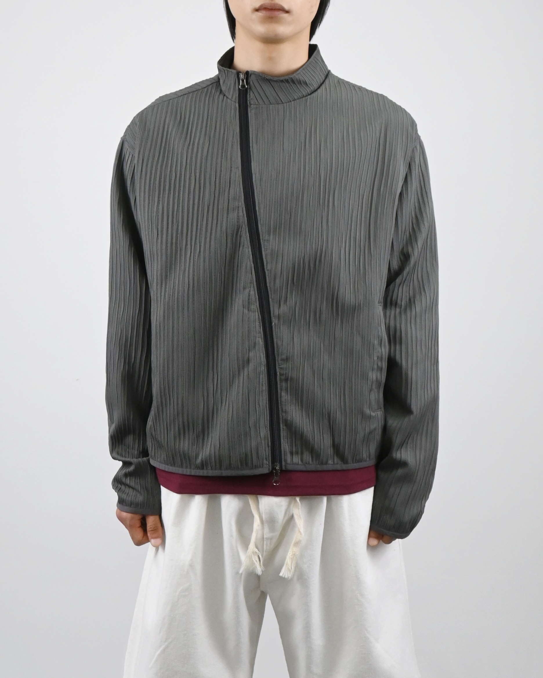 compose pleats diagonal zip-up