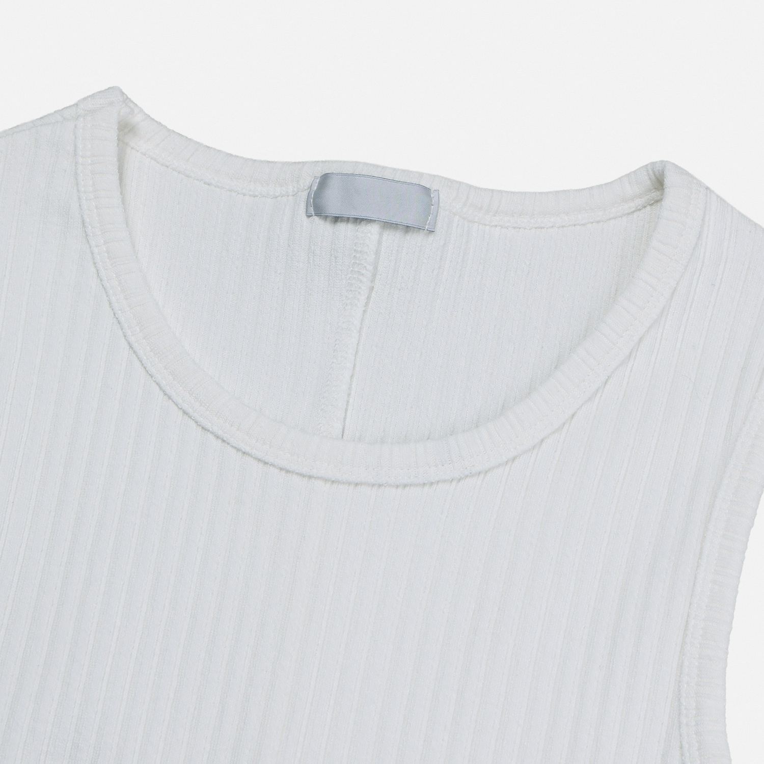back incision ribbed vest