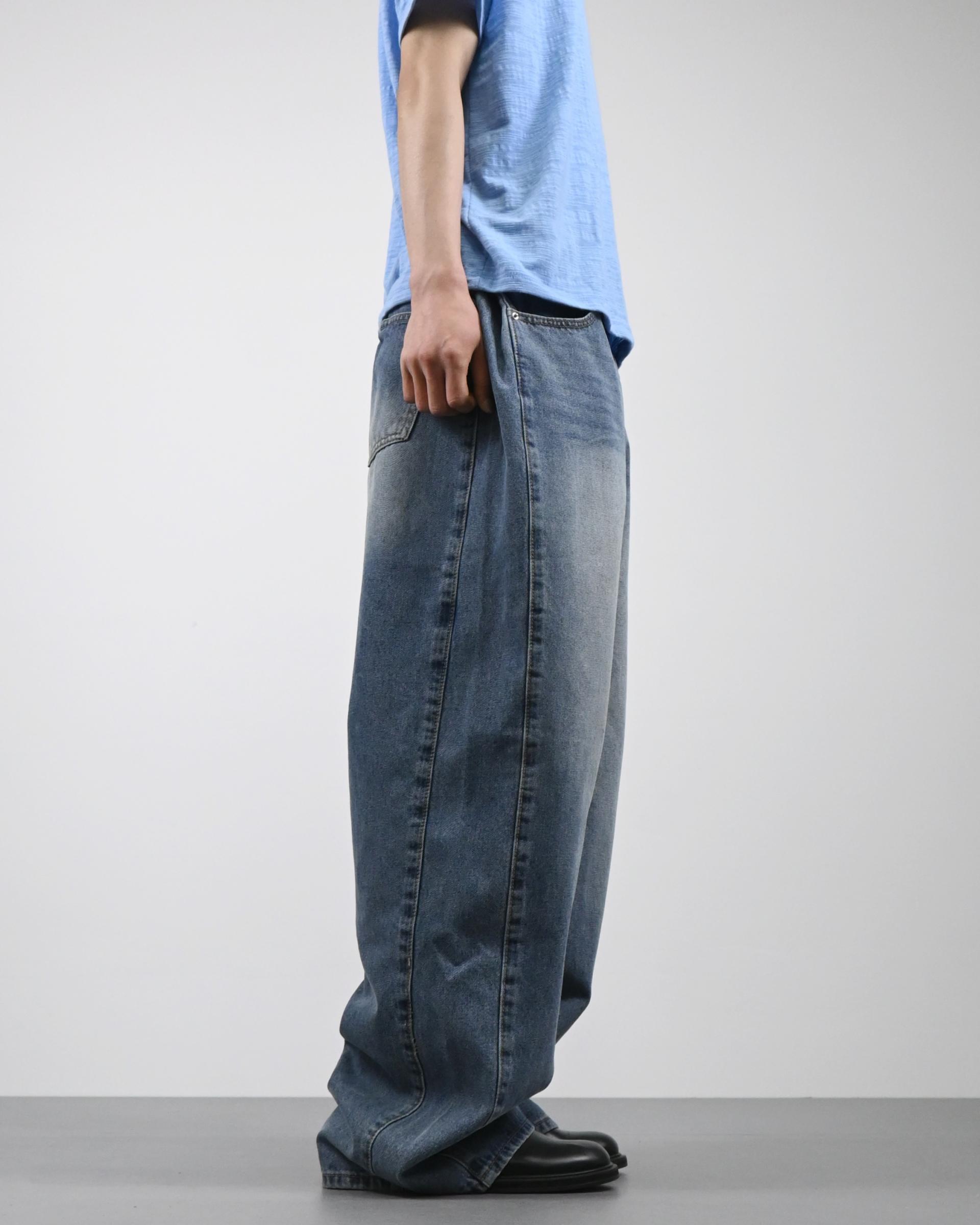 side slit curved denim pants