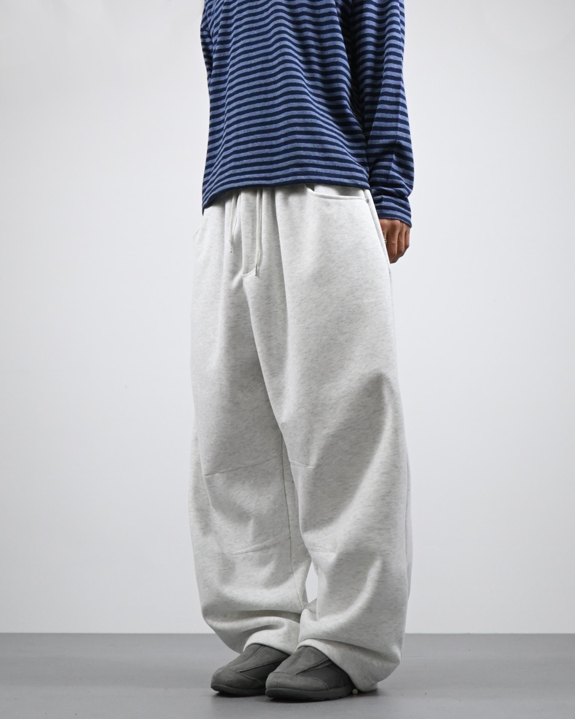 rivet dart sweatpants