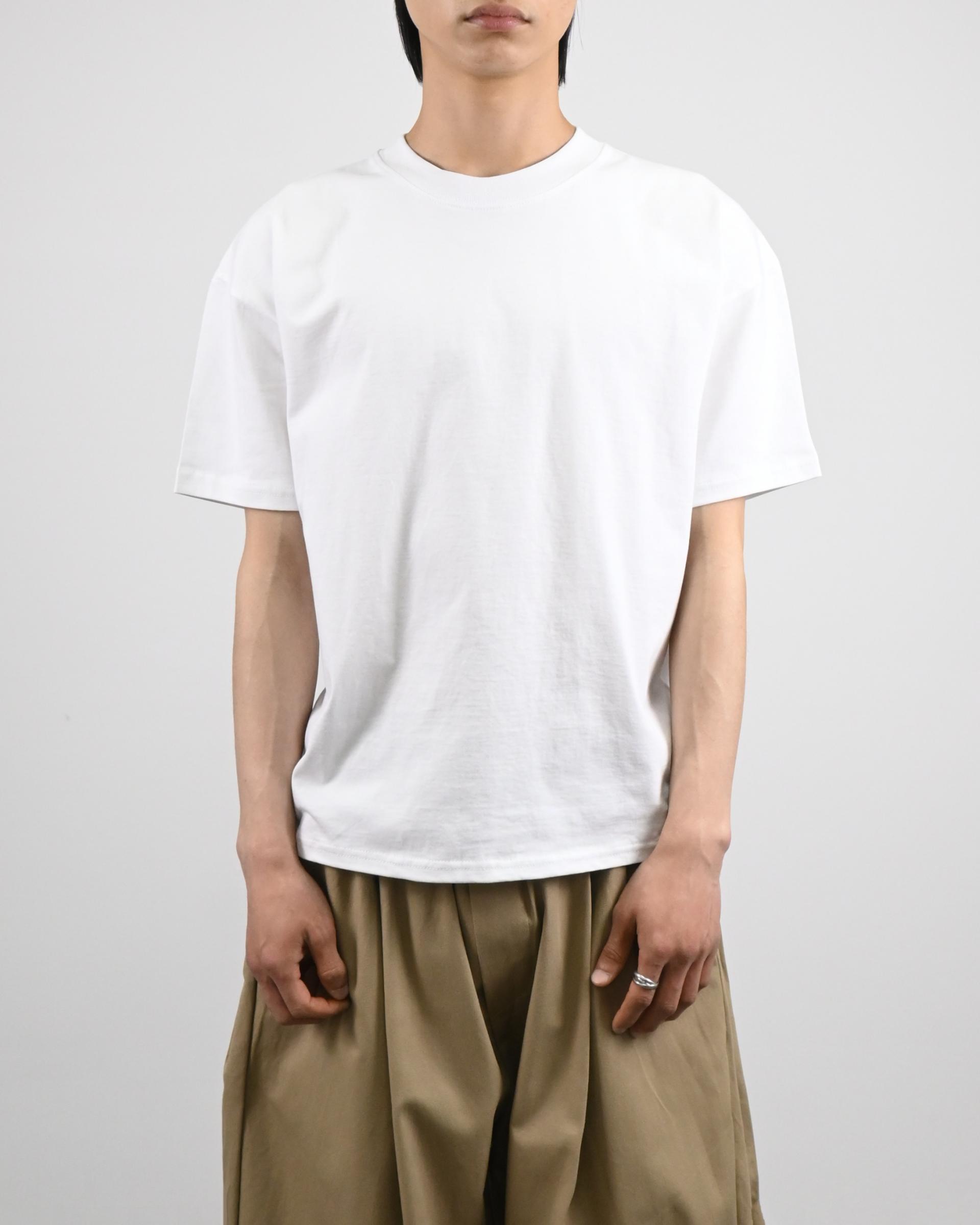 sturdy crop half-t-shirt