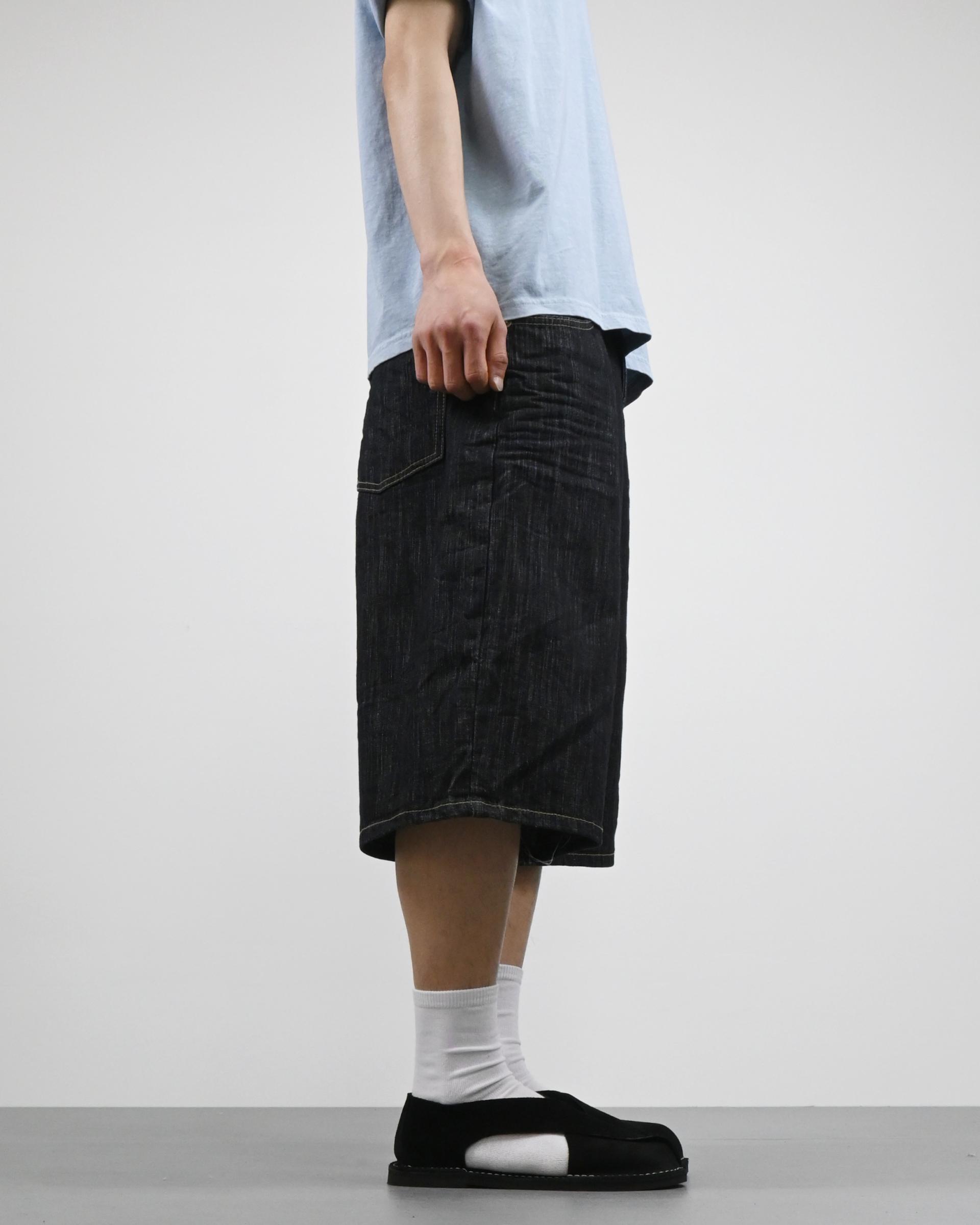 raw embossed bermuda denim pants