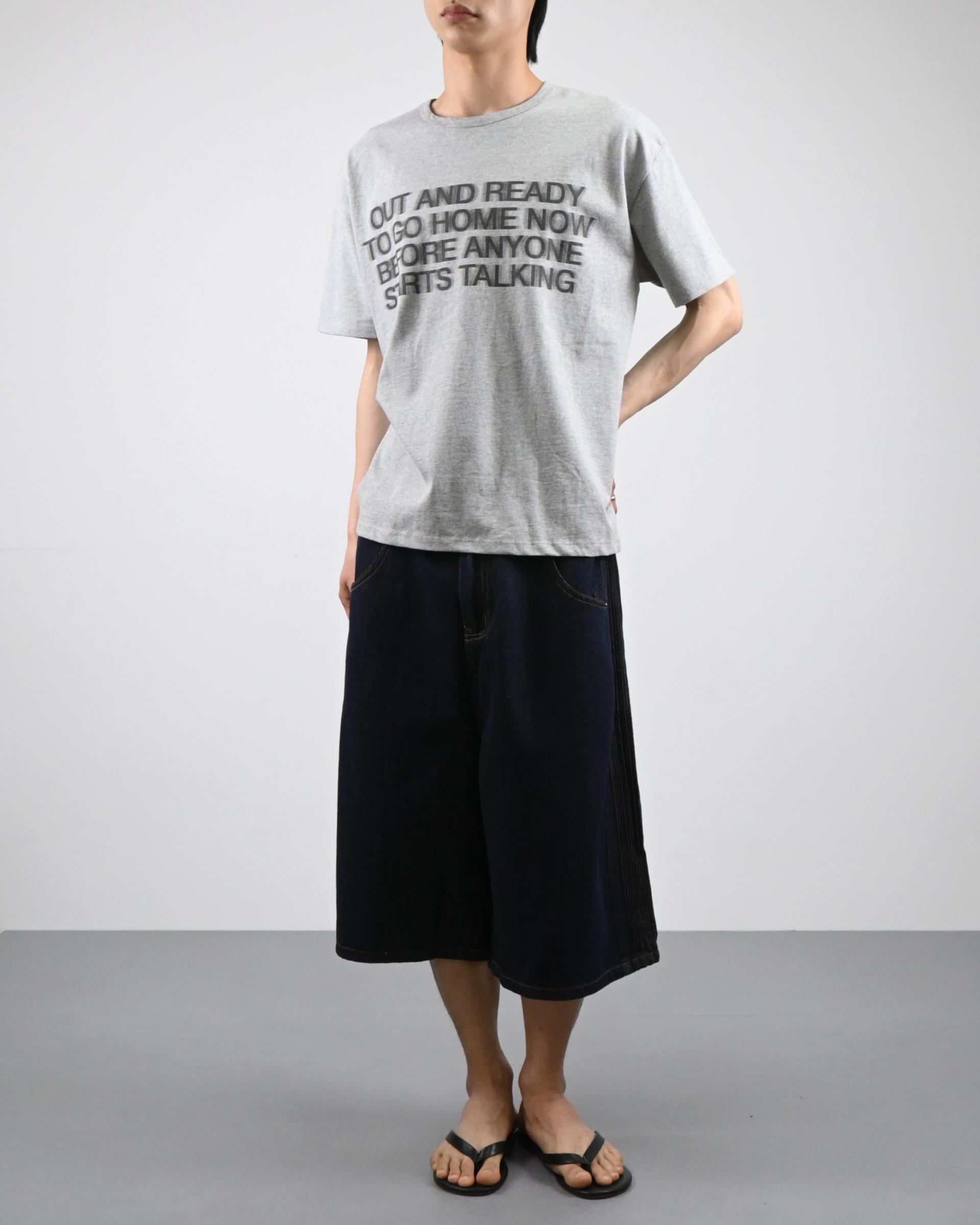 blur lettering half t-shirt