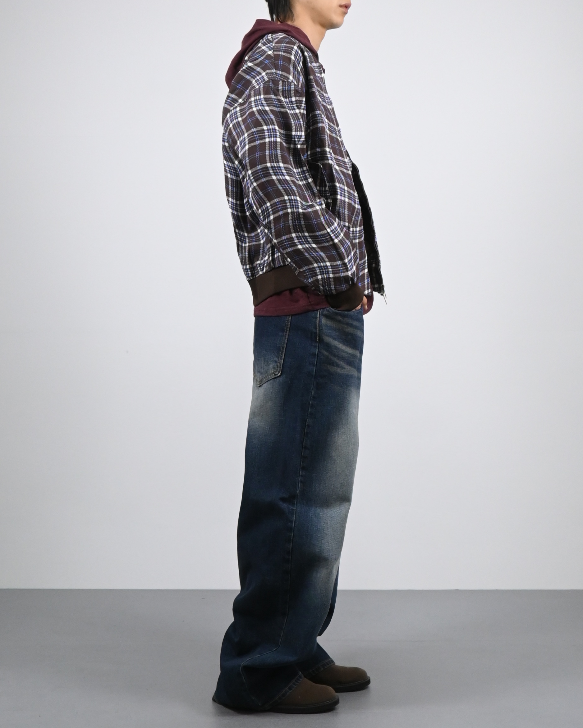 cat washing deep blue denim pants