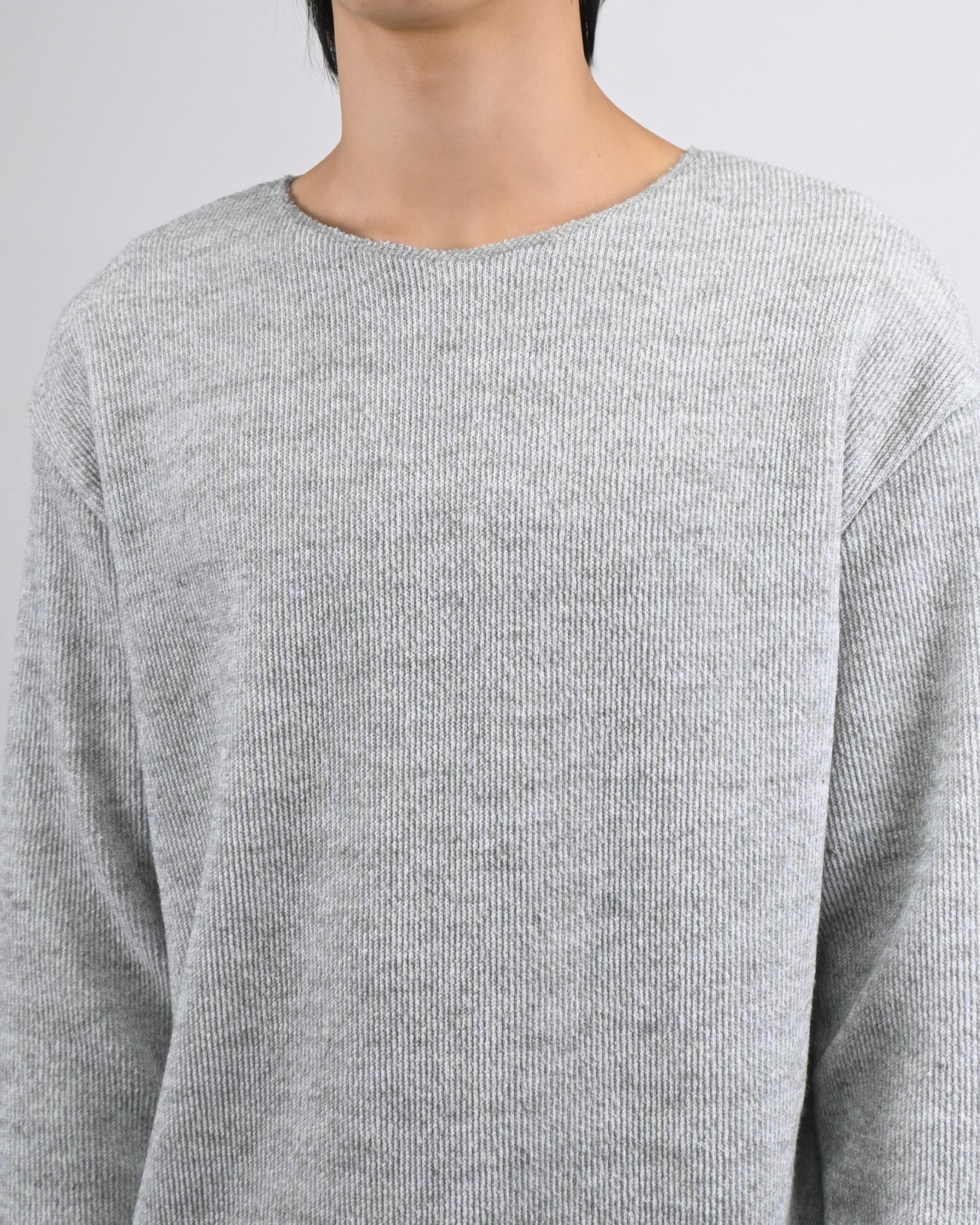 cut wide round neck t-shirt