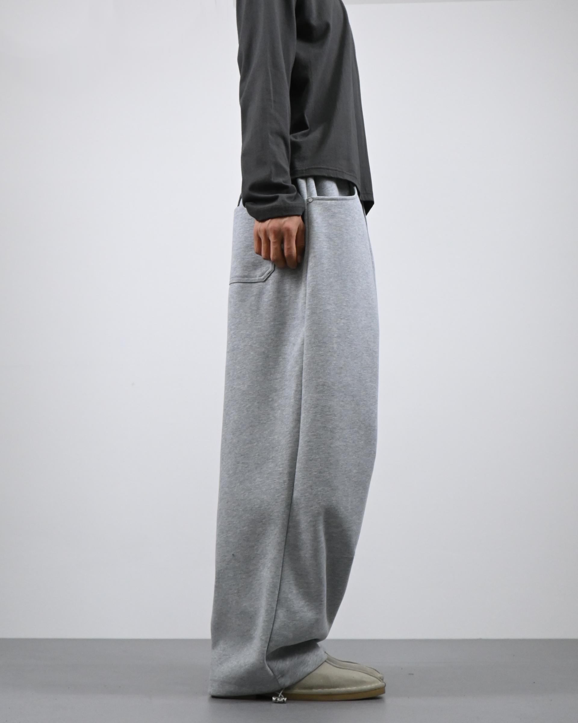 rivet dart sweatpants