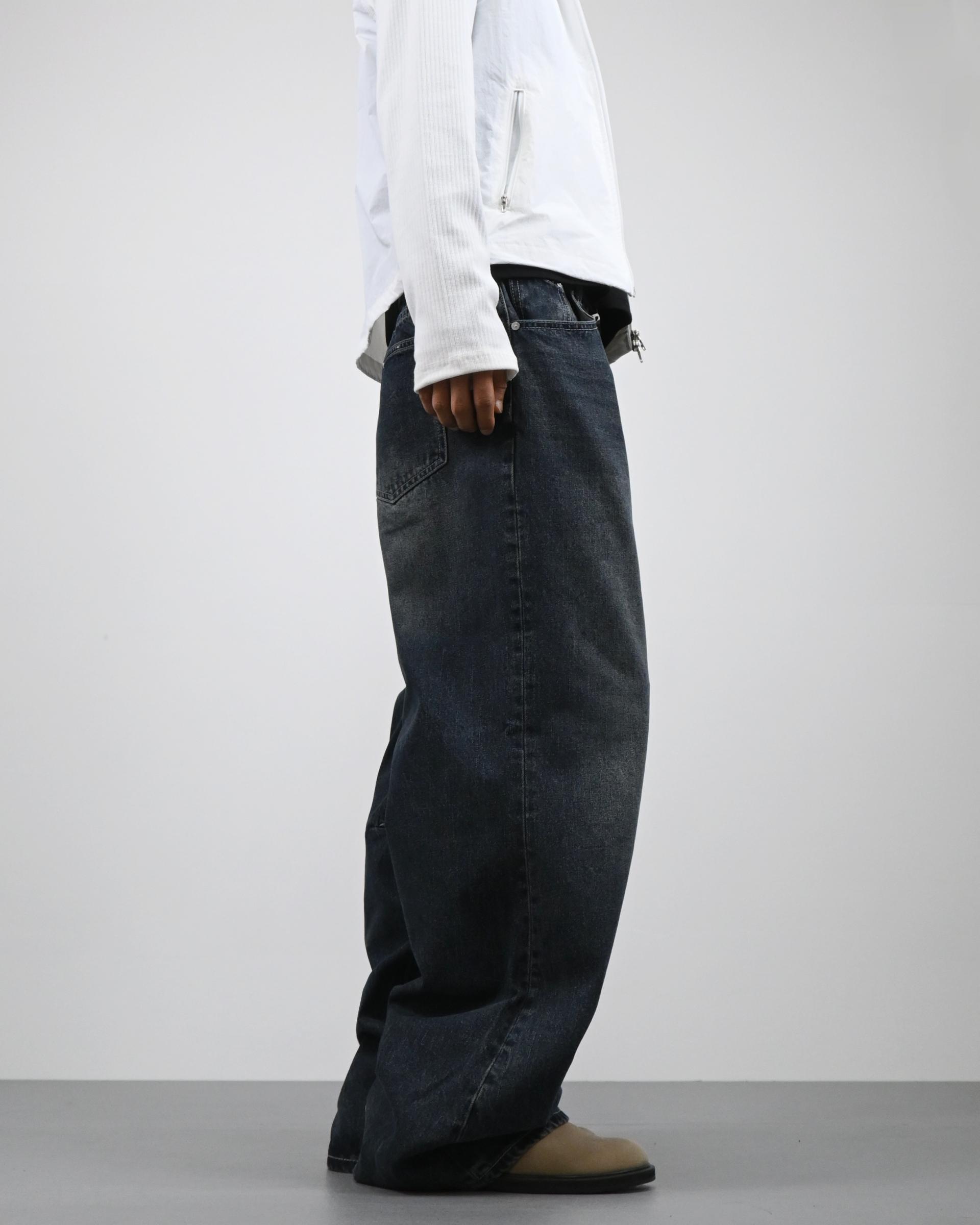 dart curved denim pants (dark blue)
