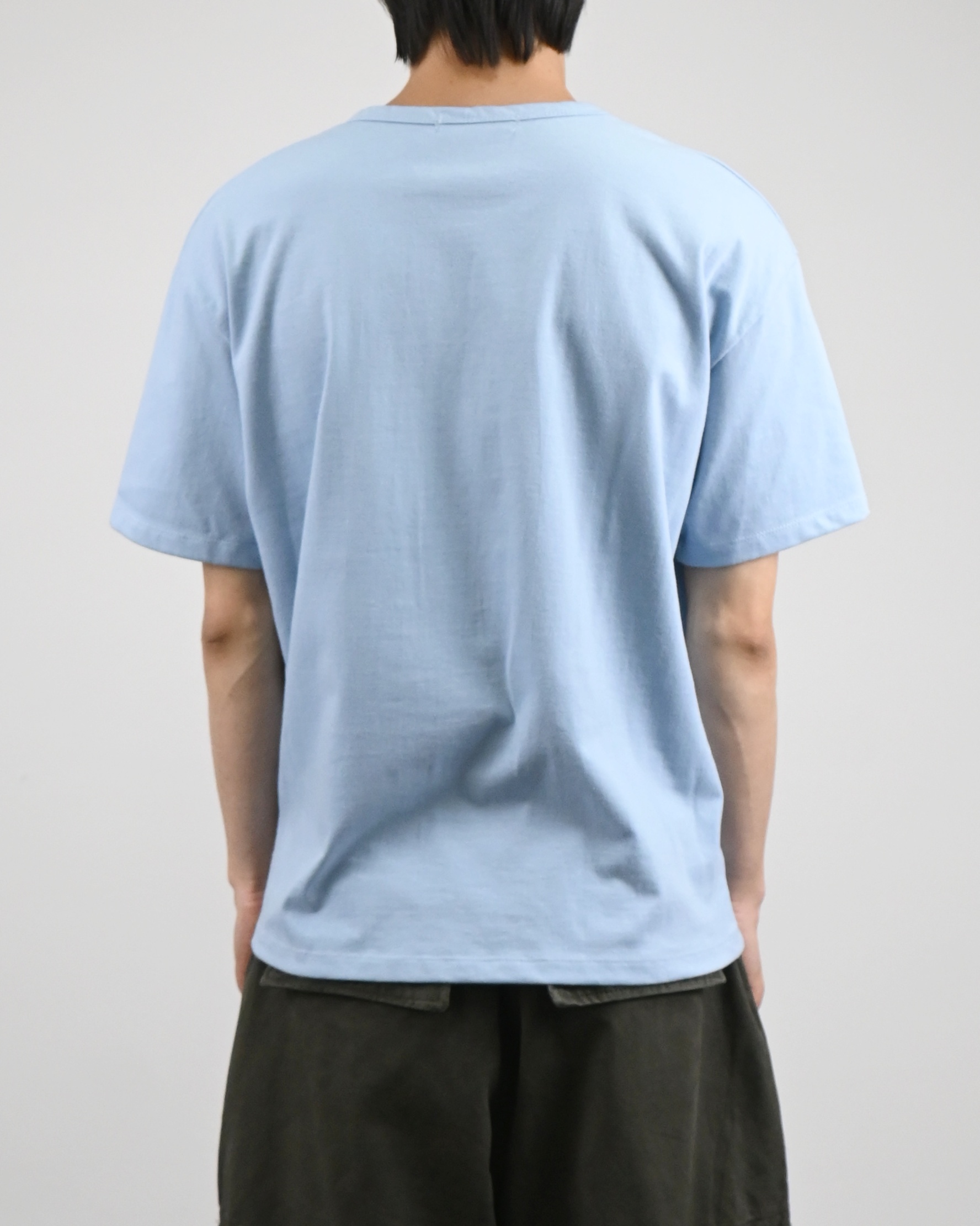 blur lettering half t-shirt