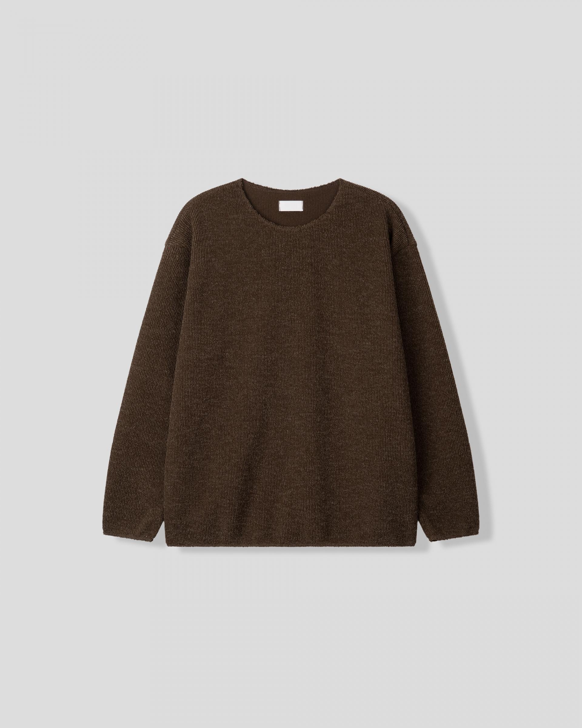 cut wide round neck t-shirt