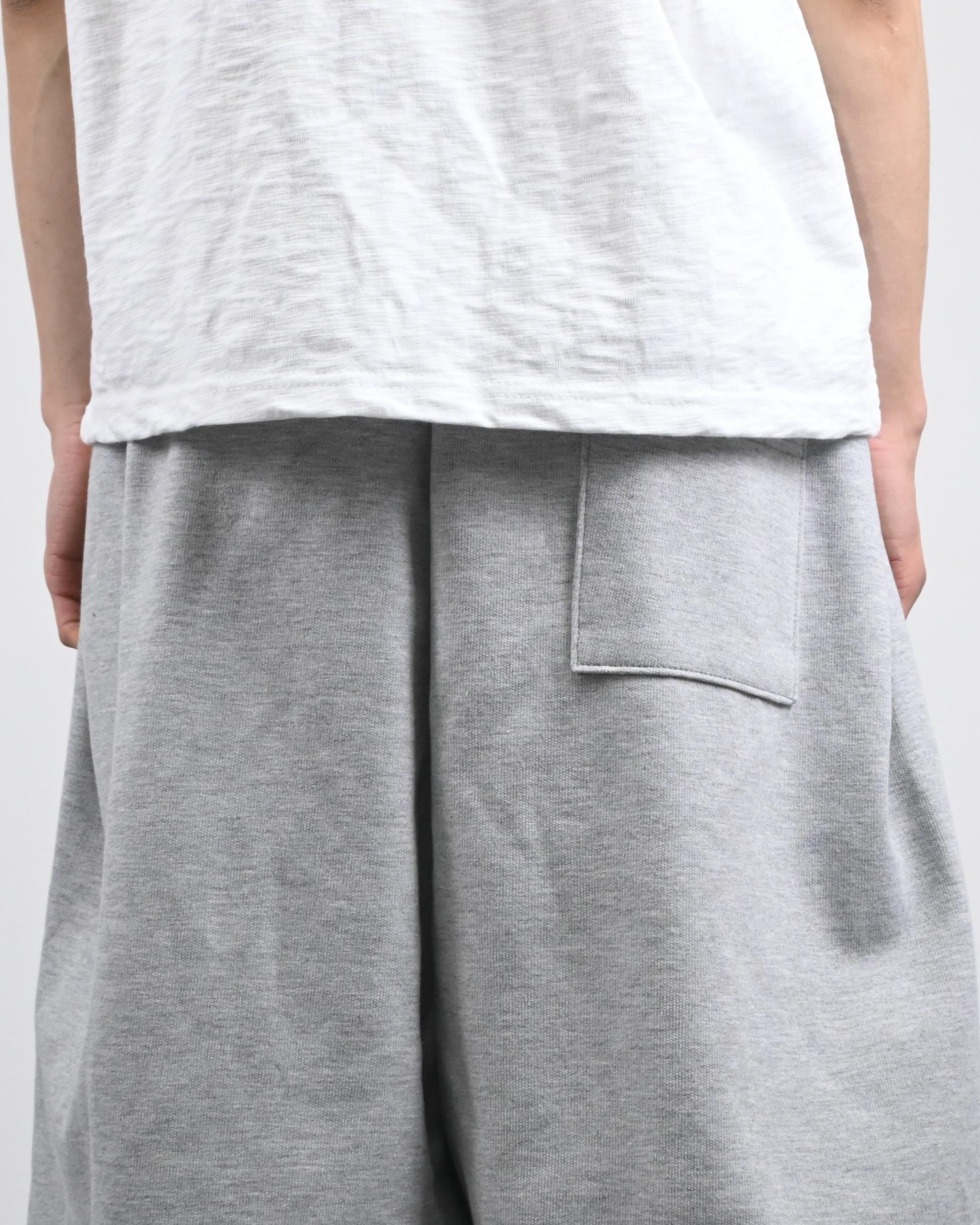 carp pin tuck bermuda sweatpants
