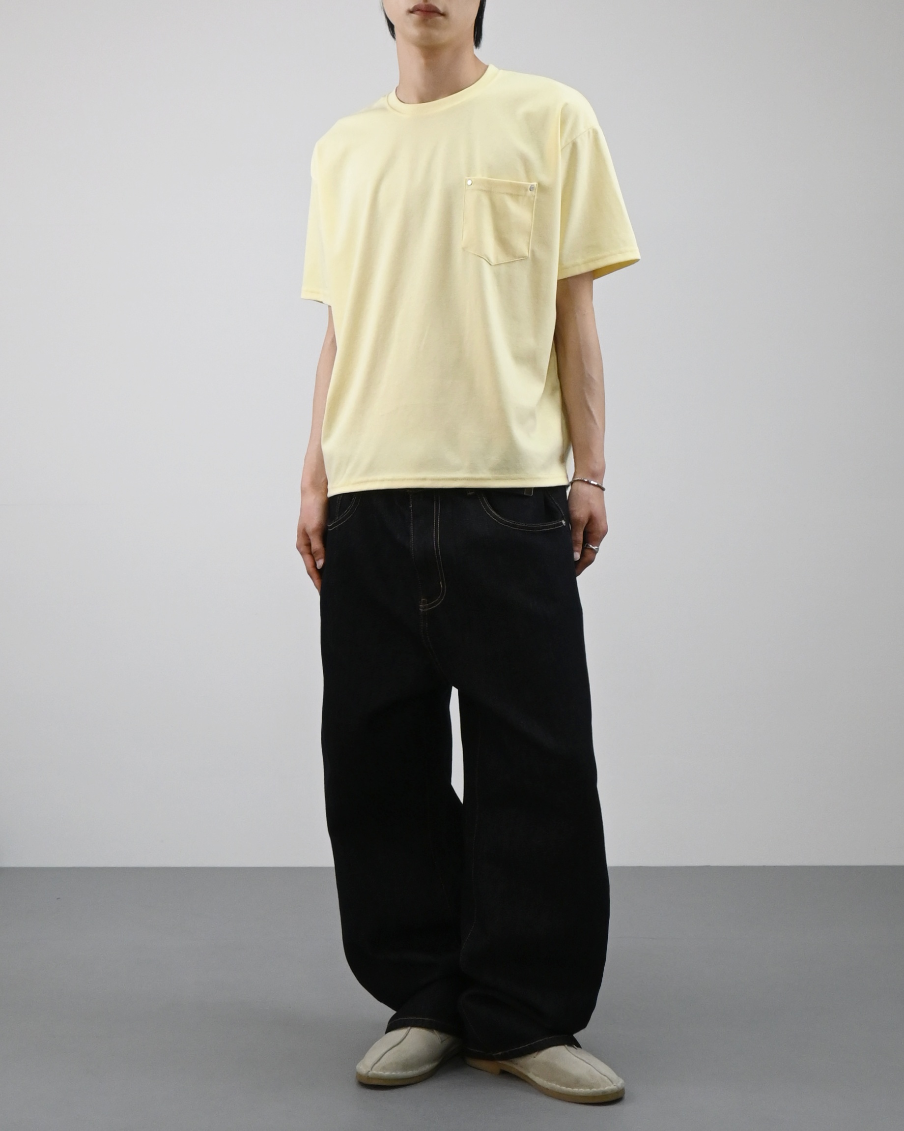 rivet crop half t-shirt