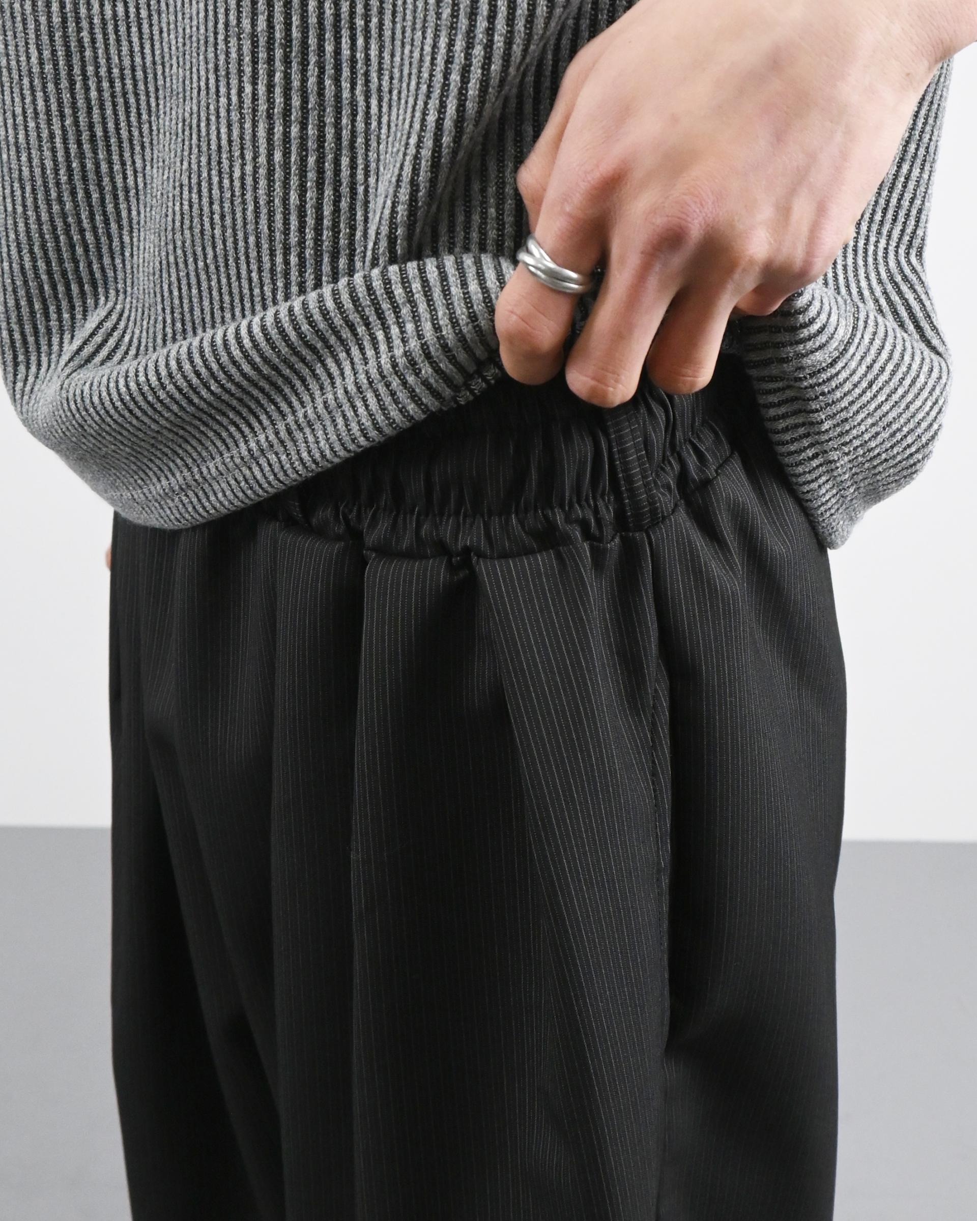 three tuck stripe bermuda slacks