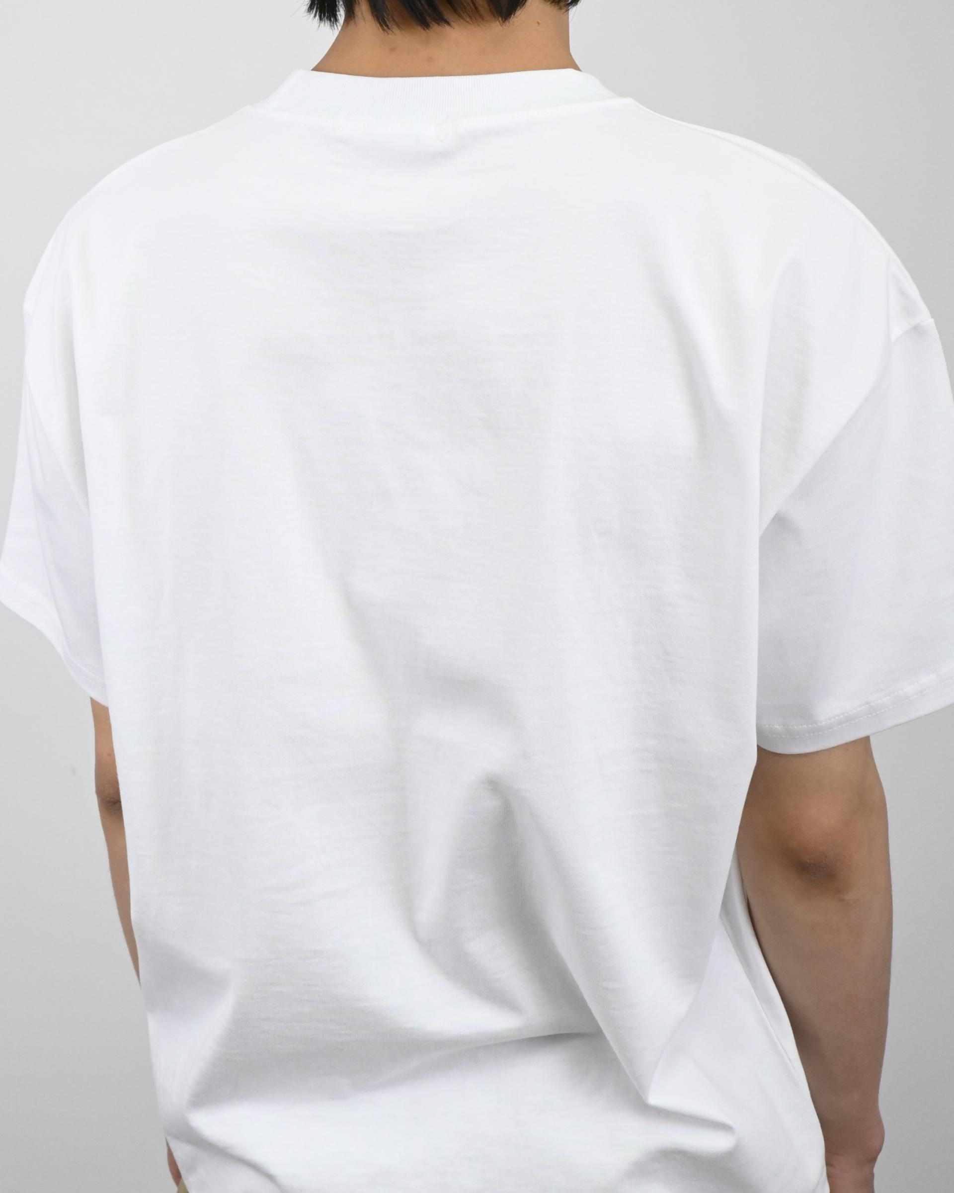 sturdy crop half-t-shirt