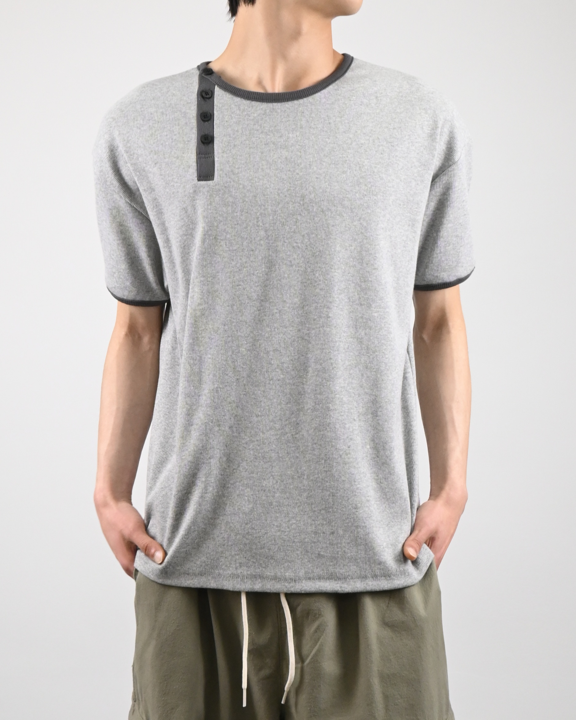 offset henley neck ringer half t-shirt