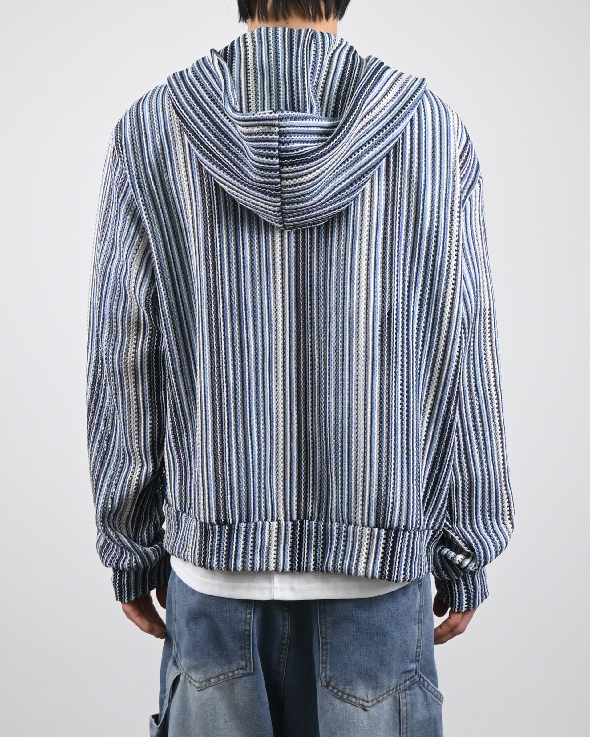stripe punching hood zip-up