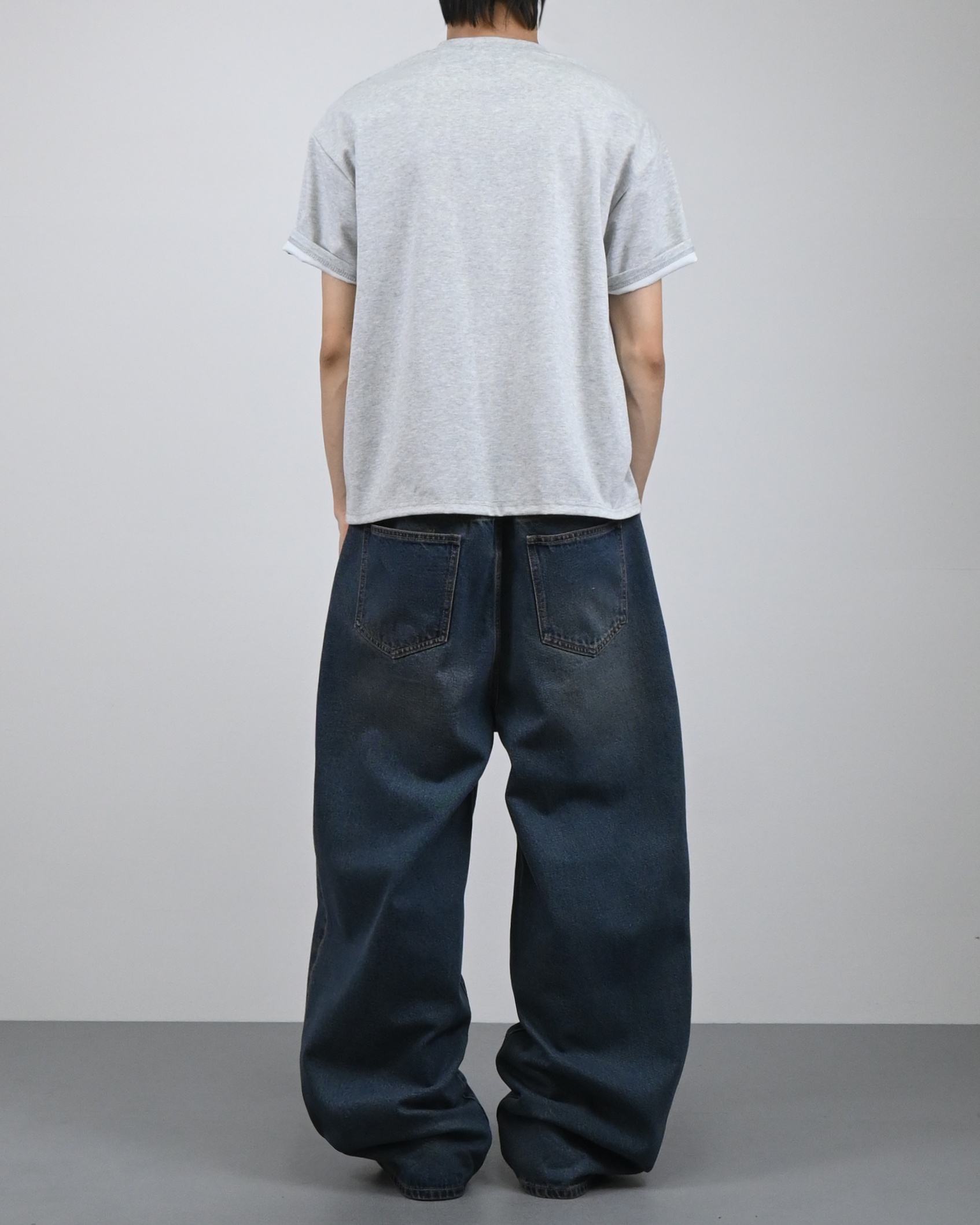rivet crop half t-shirt