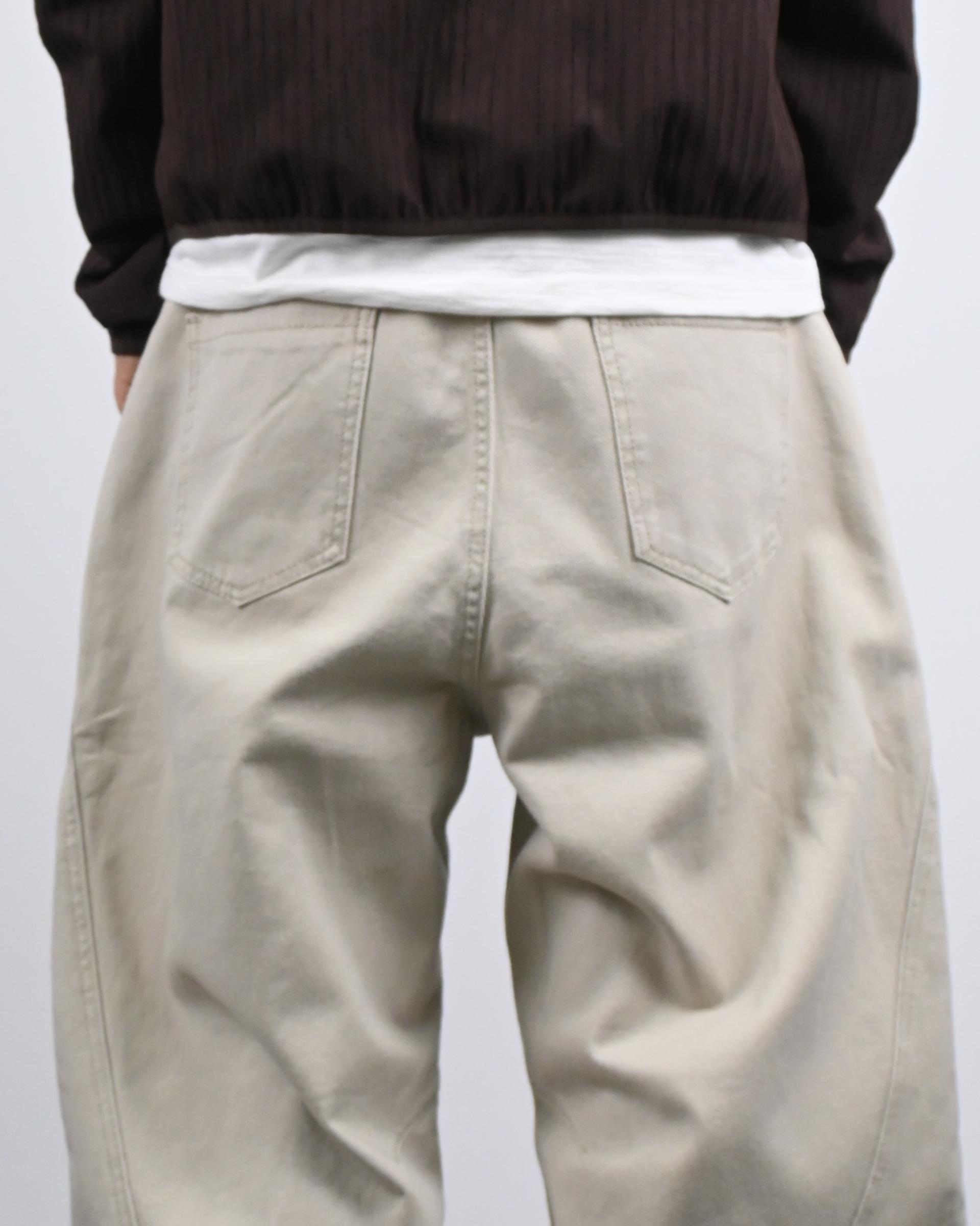 curved seam line cotton pants