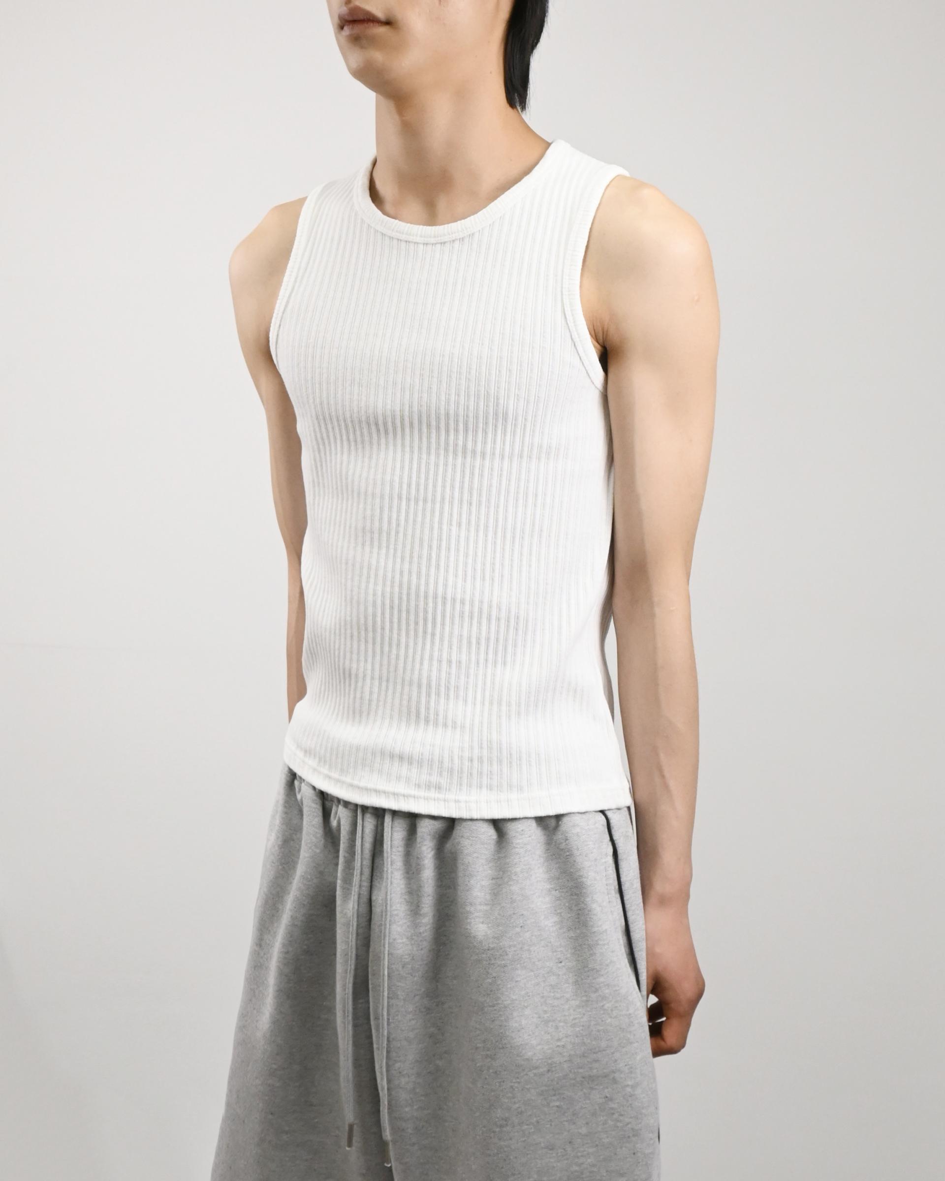 back incision ribbed vest