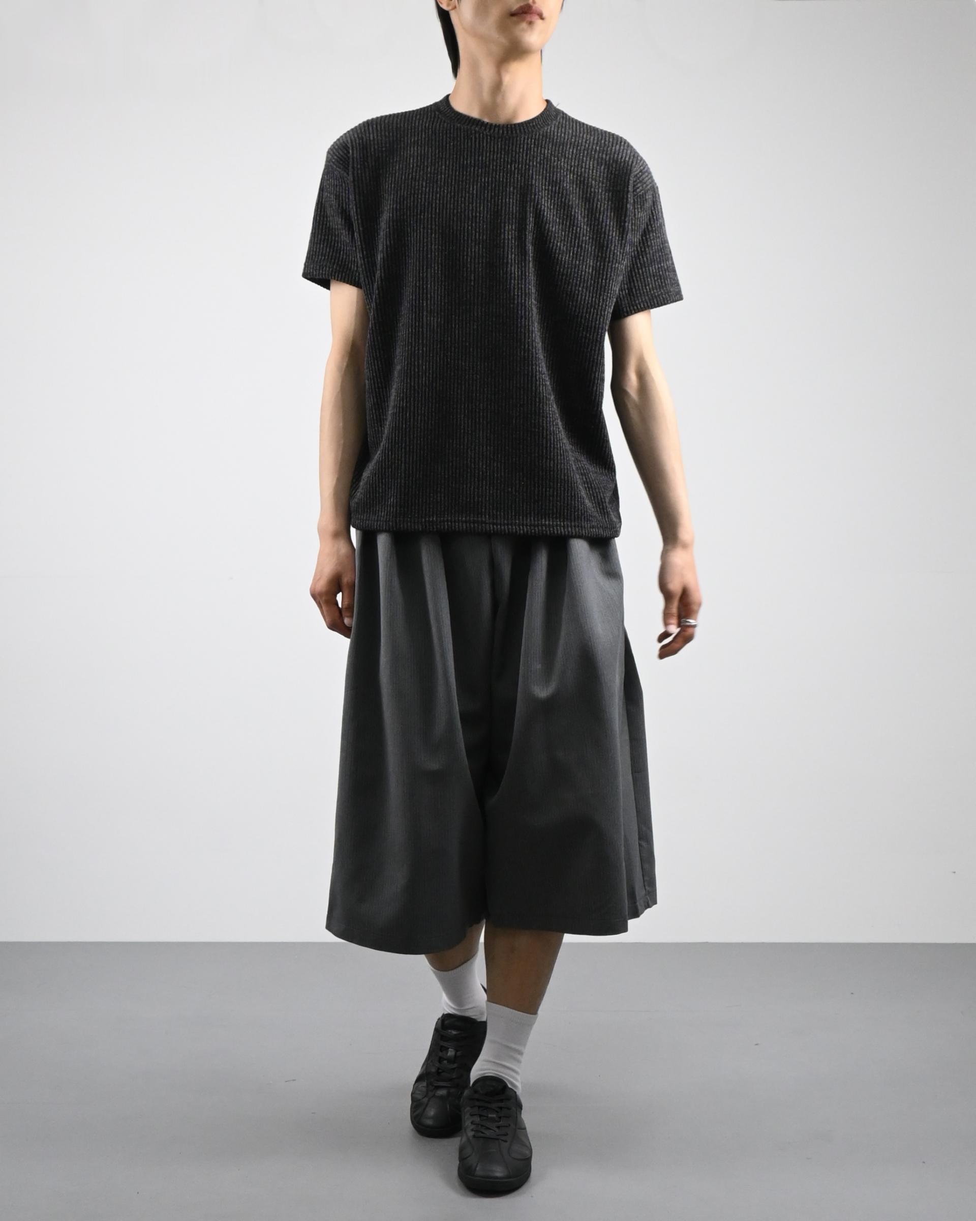 two tone ribbed half-t-shirt